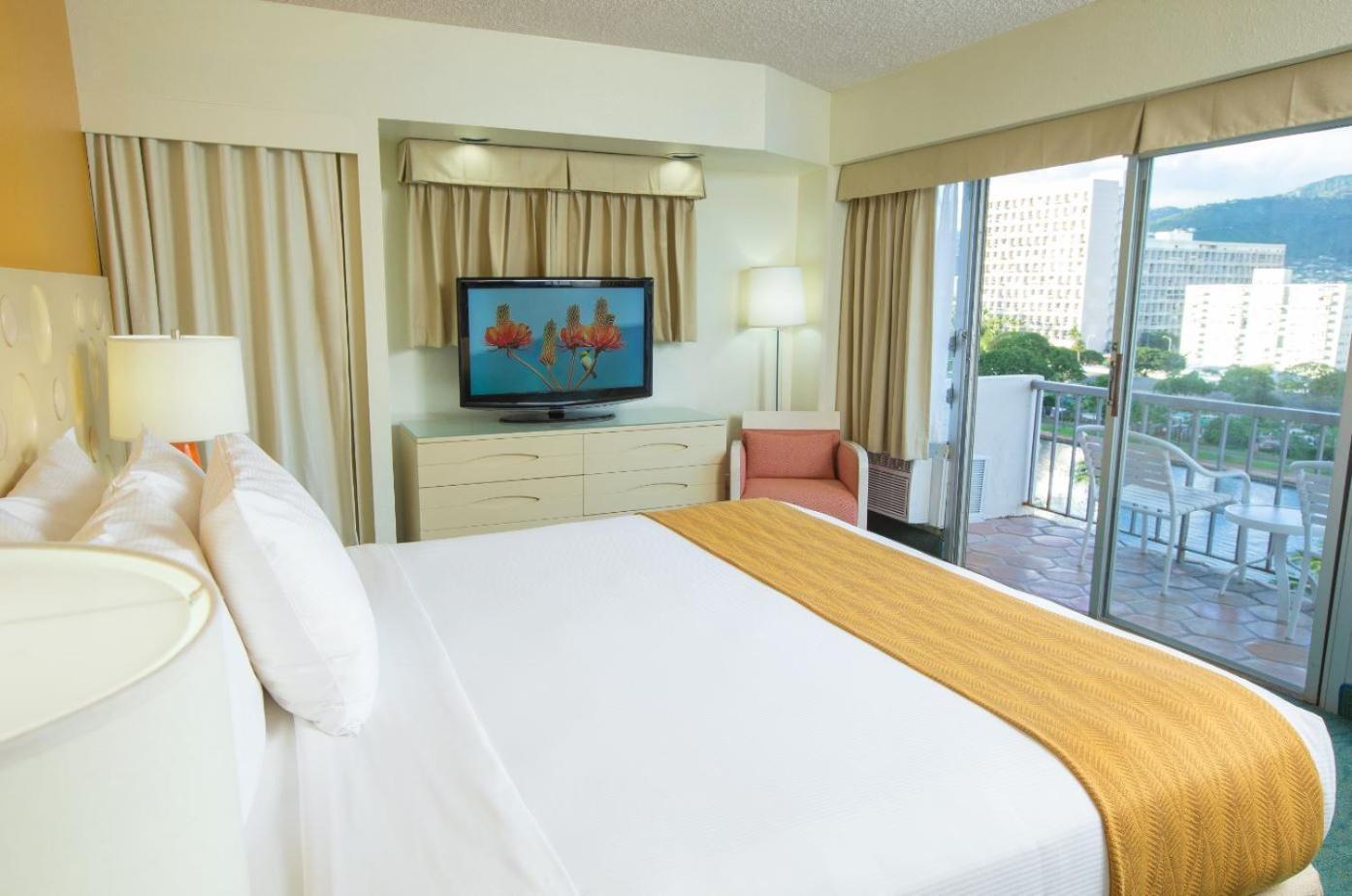 Mountain View King Room