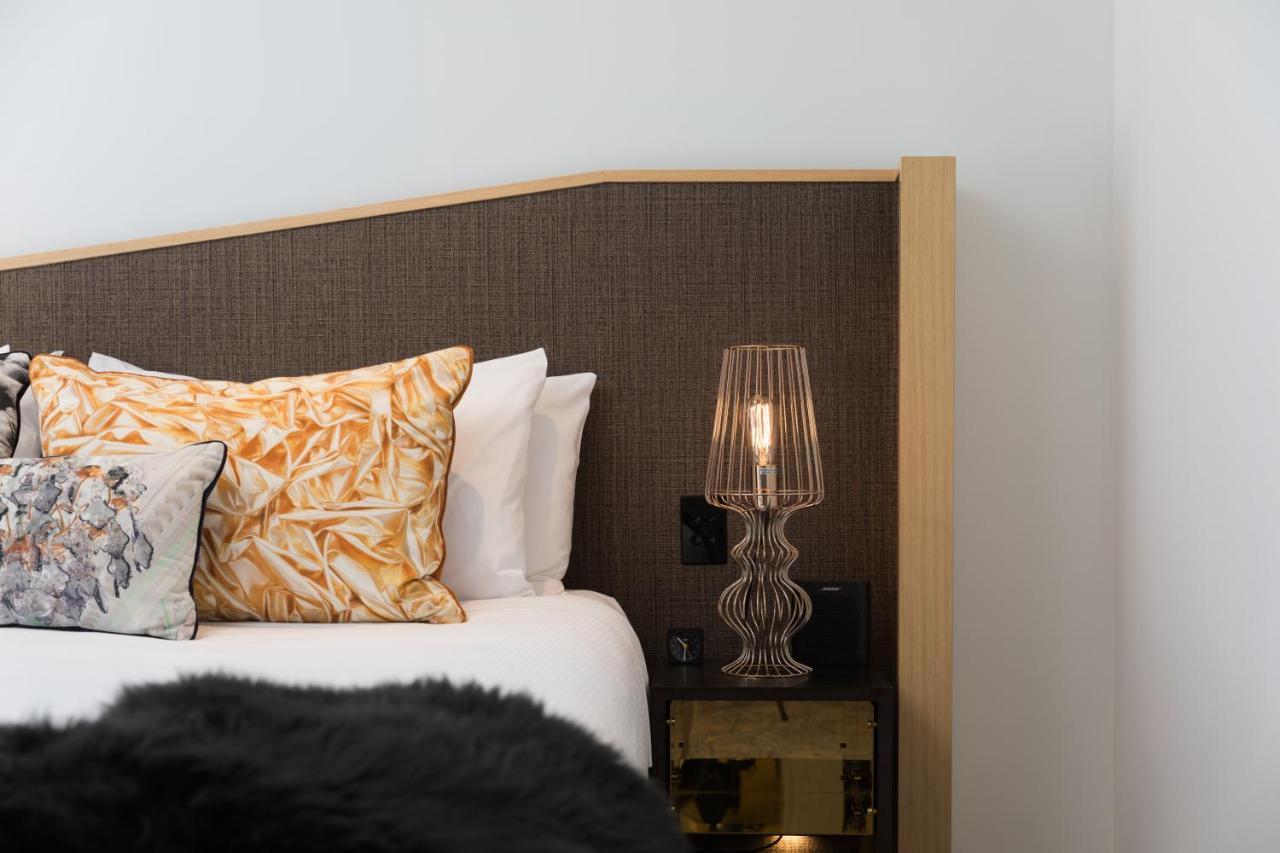 QT Superior King Room