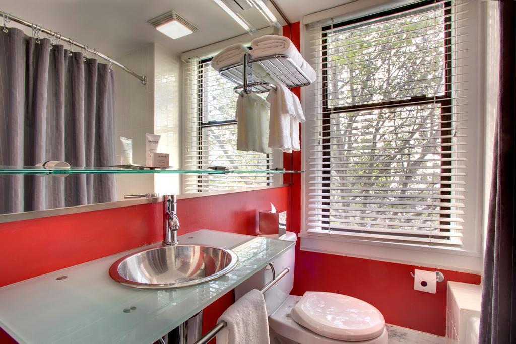 Modern Queen Room