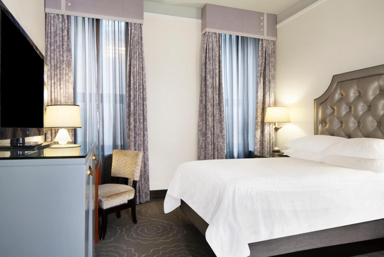 Deluxe Double Room - Disability Access