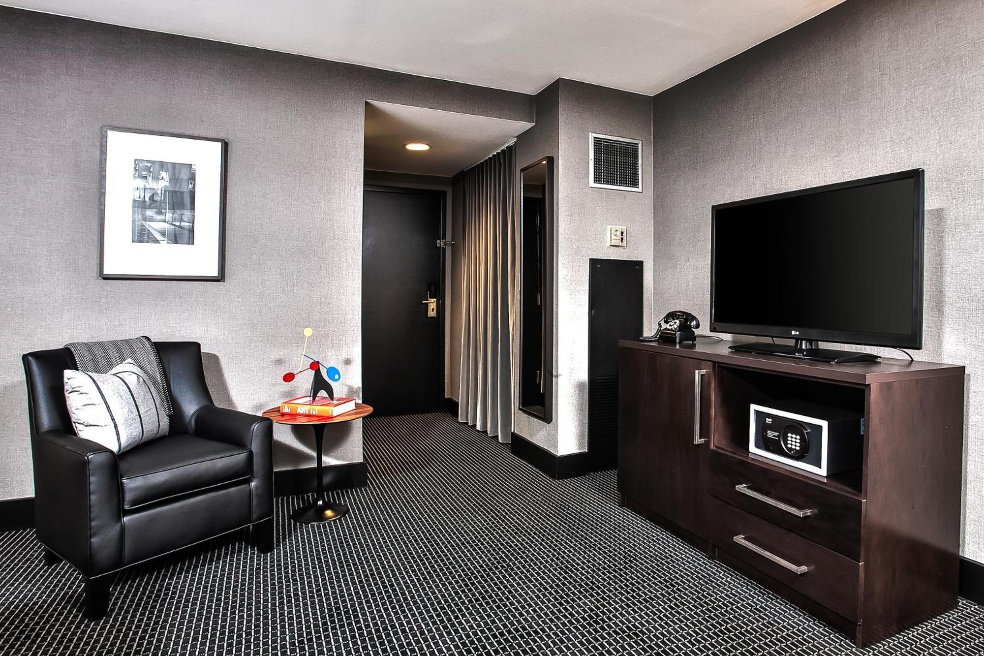 King Room Partial City View