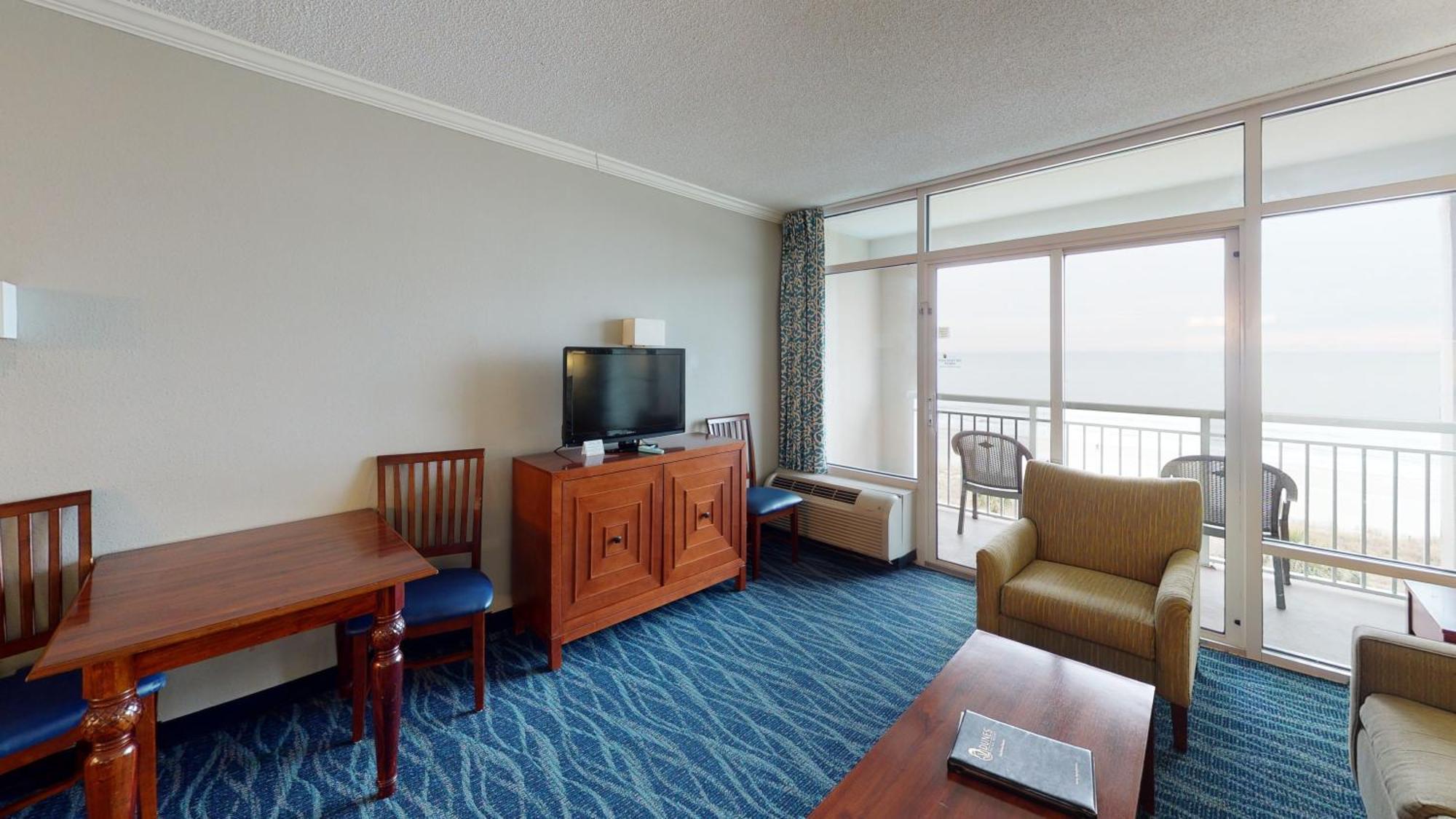 Oceanfront King Studio