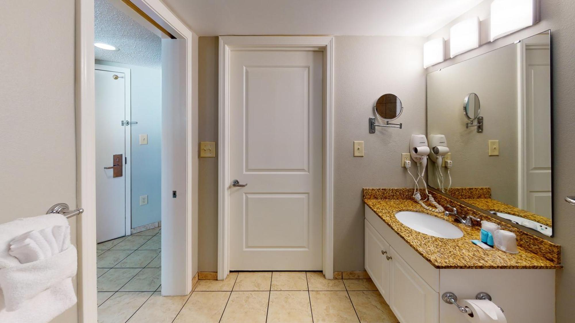 Oceanfront Queen Suite