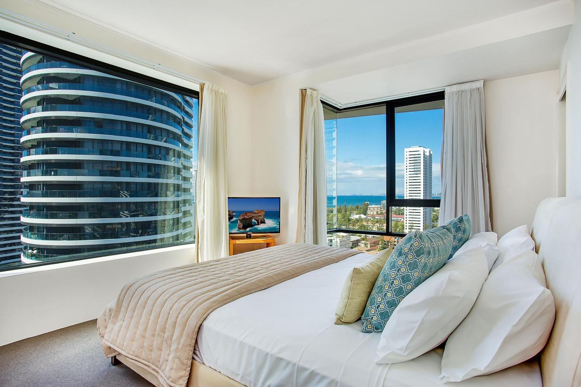 Three-Bedroom Apartment,1212357391:JPEG