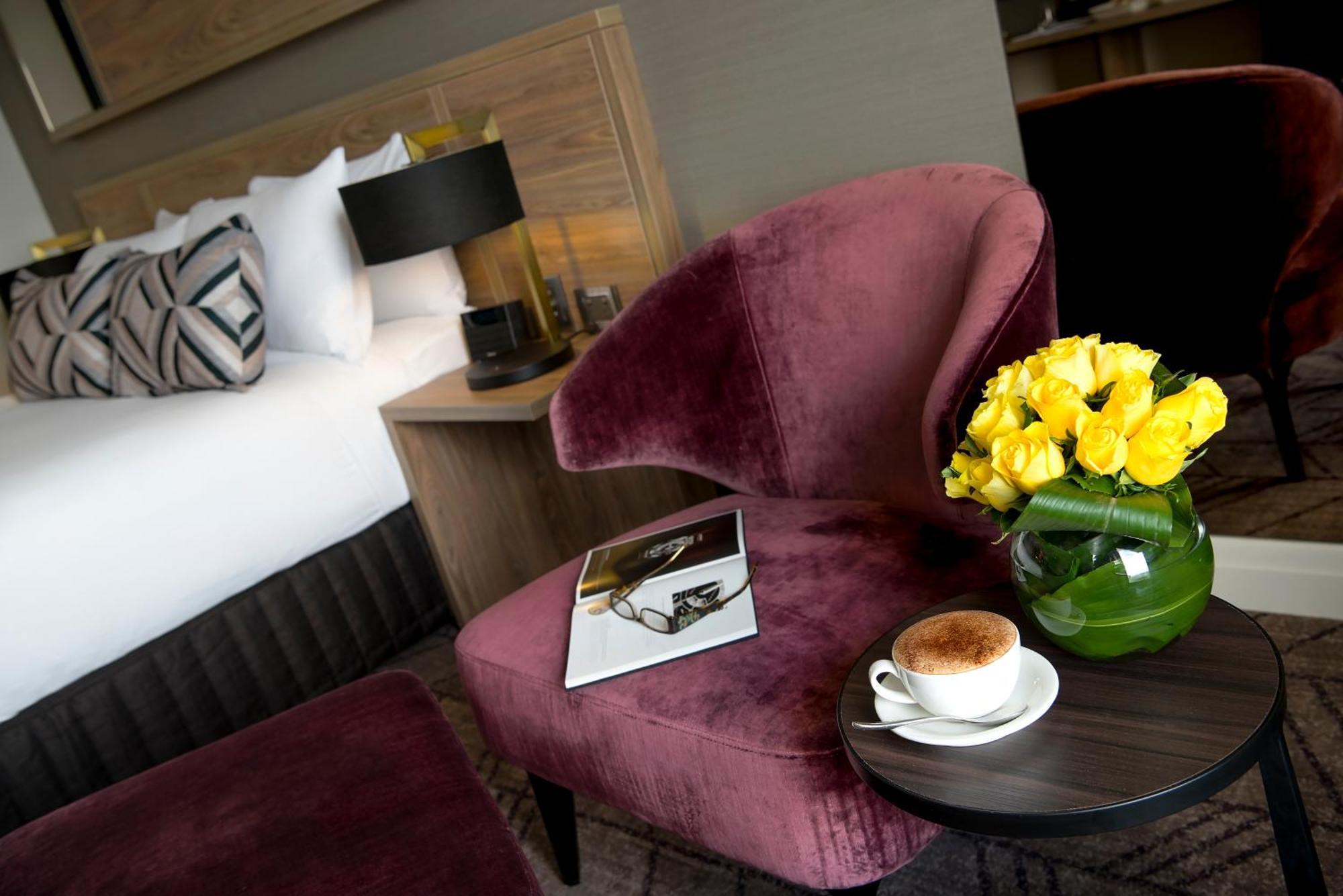Standard Queen Room
