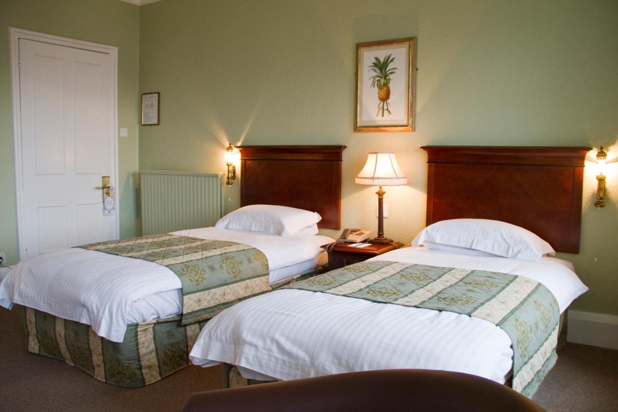 Standard Twin Room,1706040354:JPEG