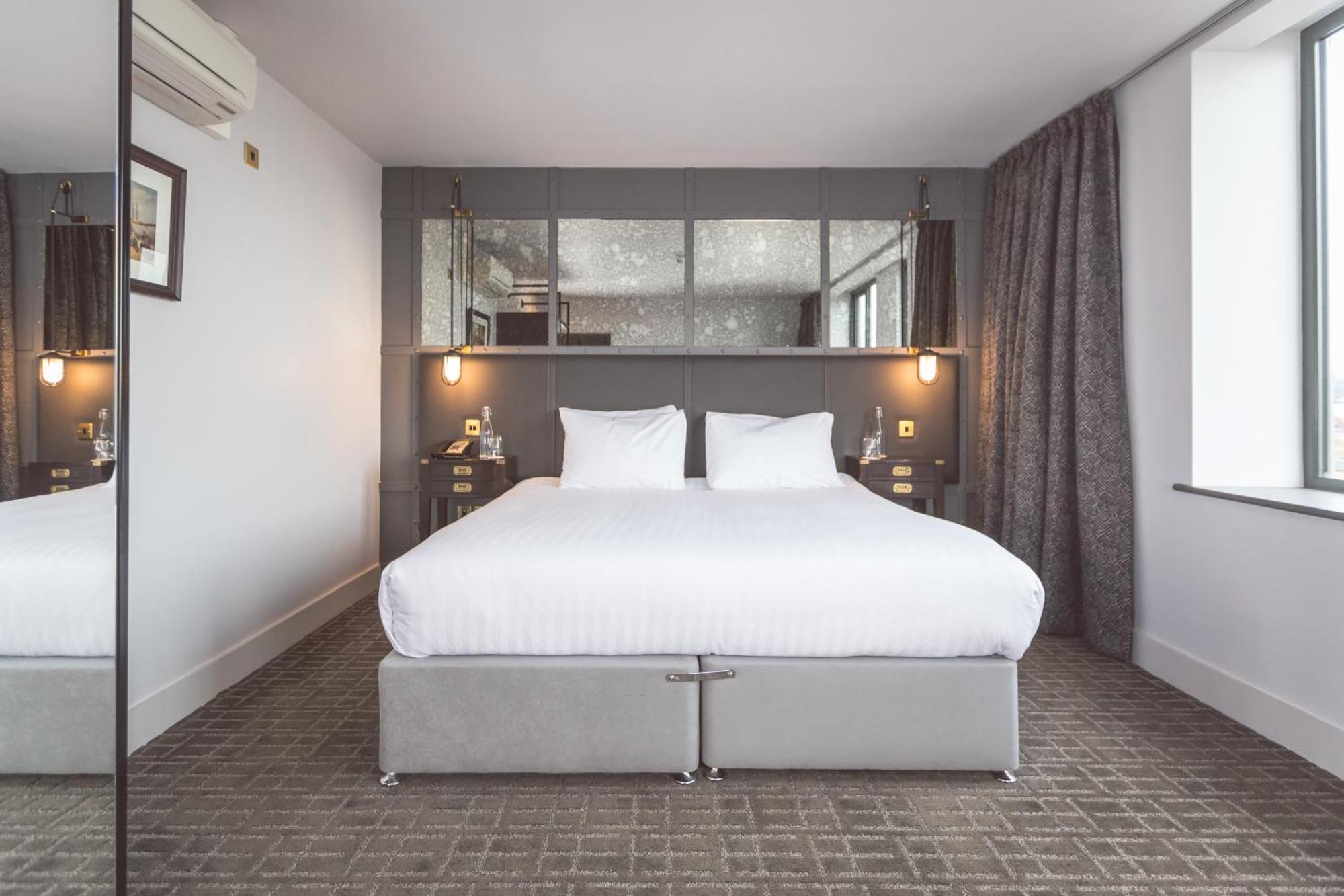 Superior King Room,1698271550:JPEG