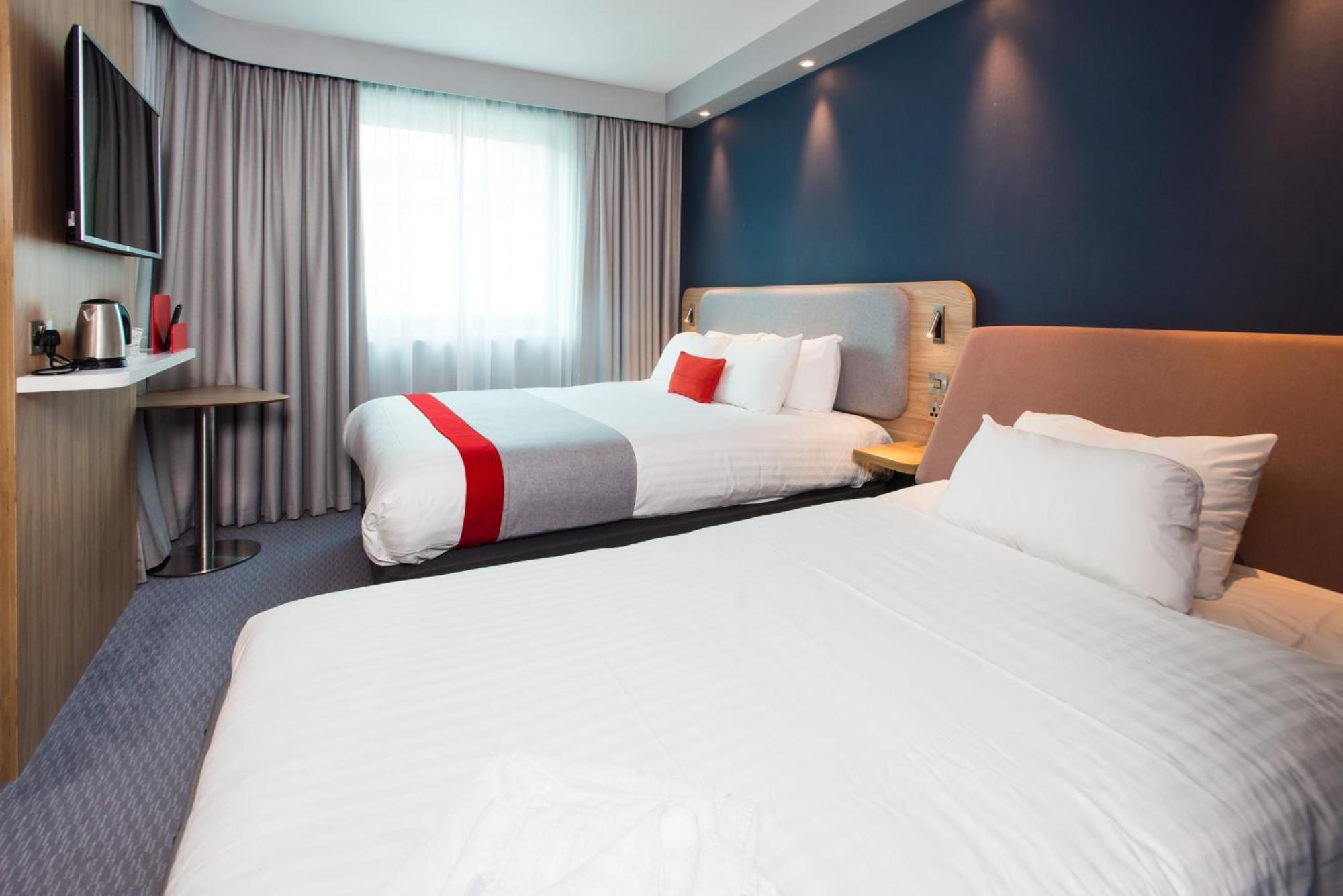 Standard Double Room with Sofa Bed and Free Hot Breakfast