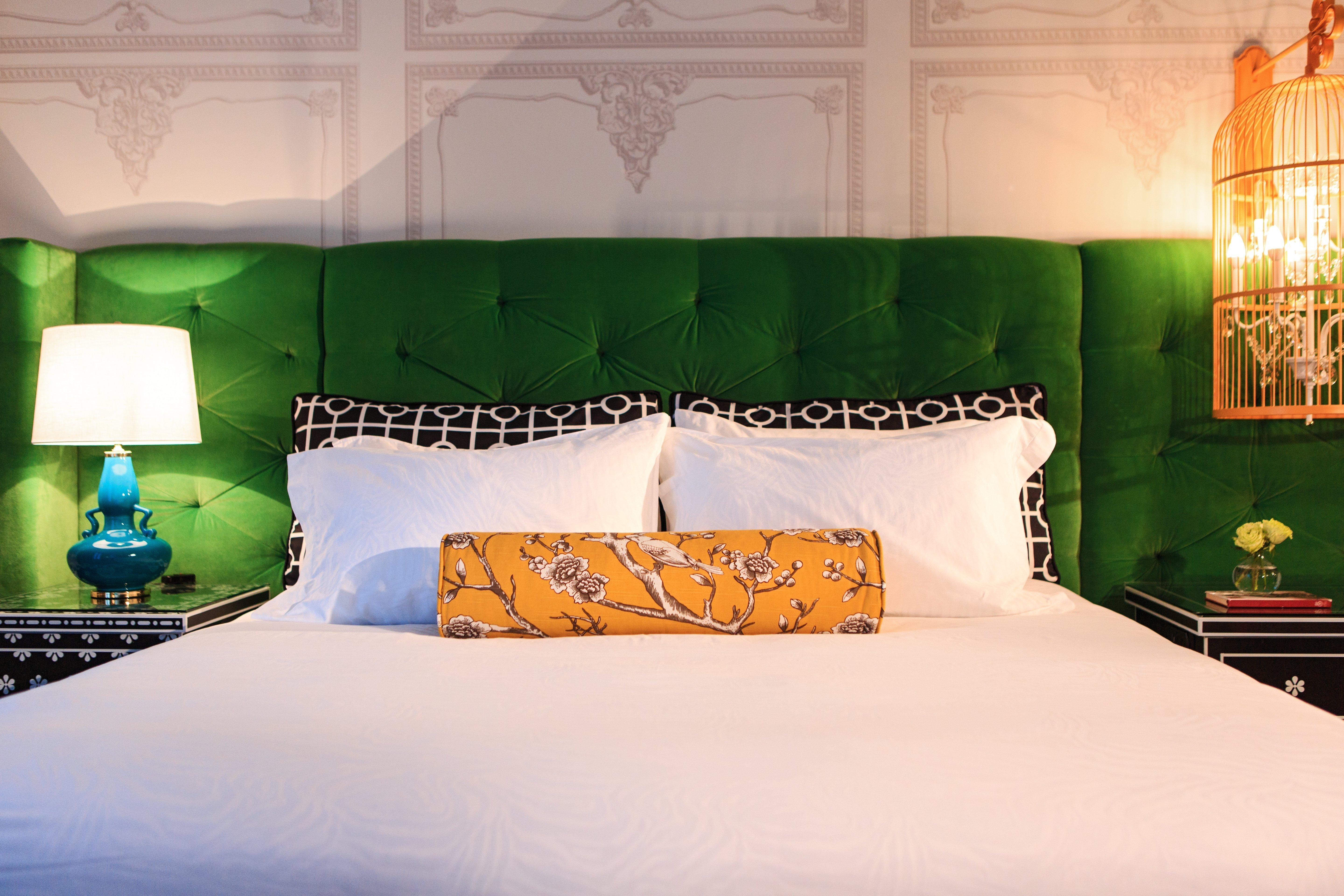 Premium Corner King Room