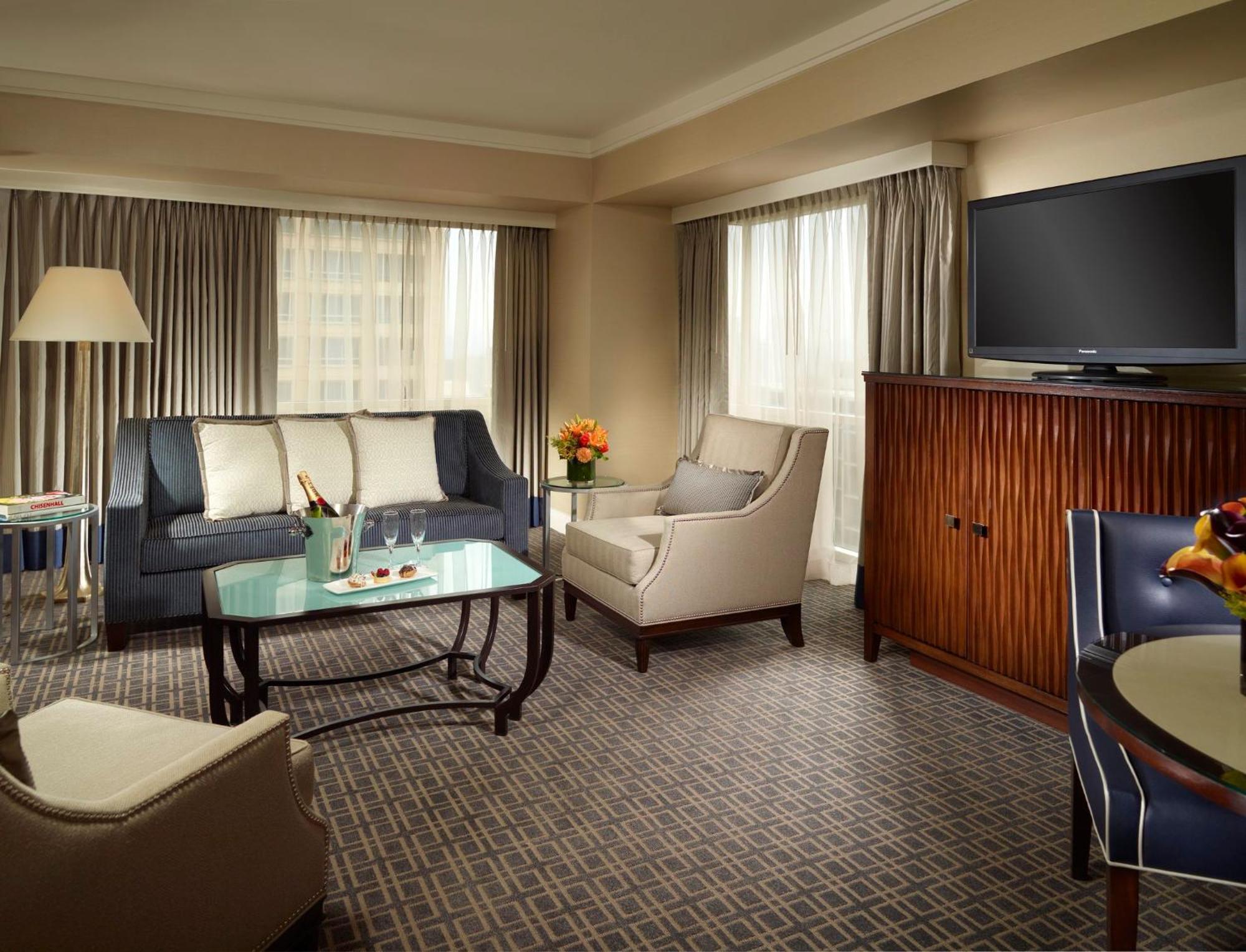 Deluxe Executive 1 King Bed