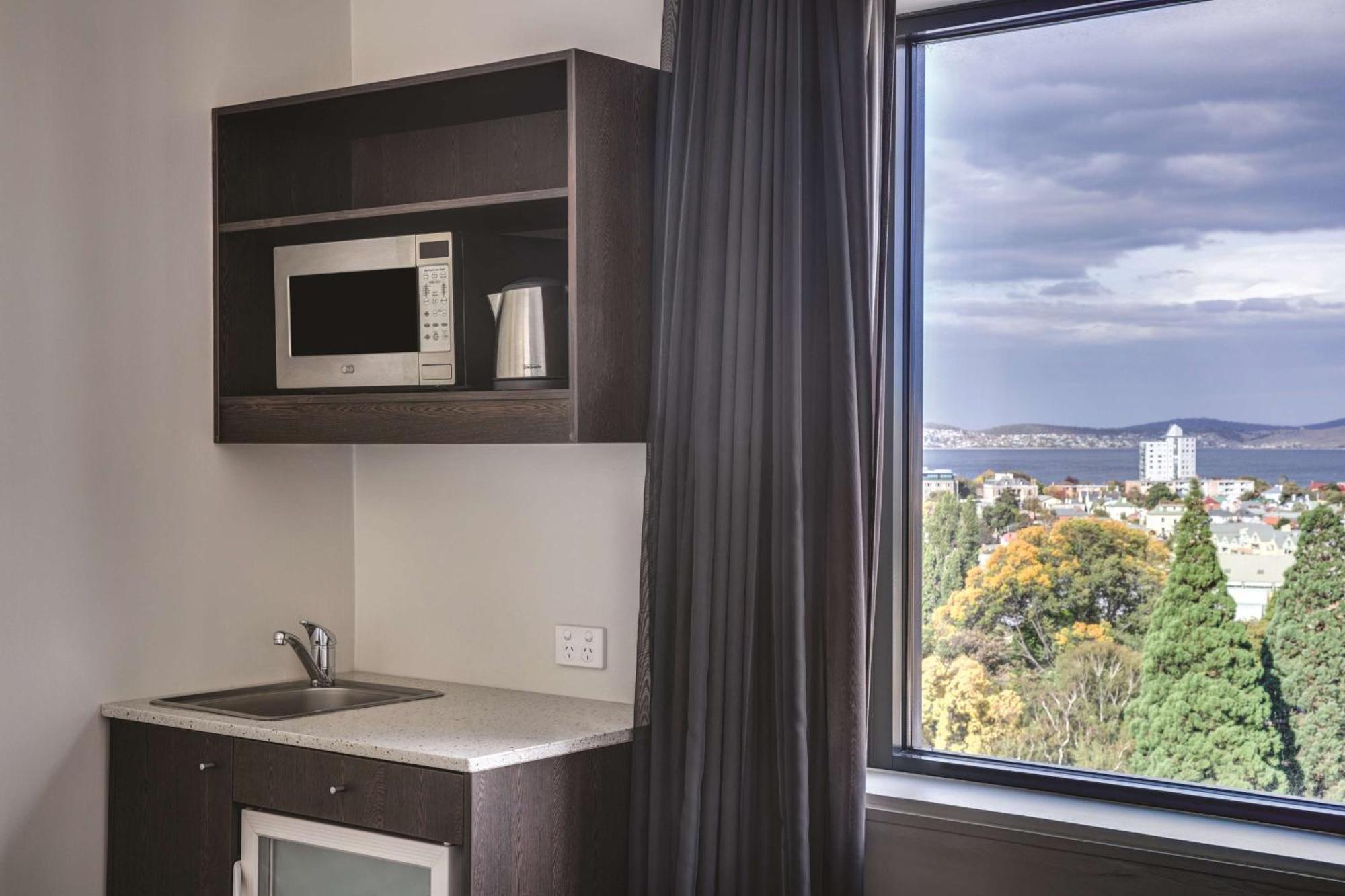 Executive Queen Room