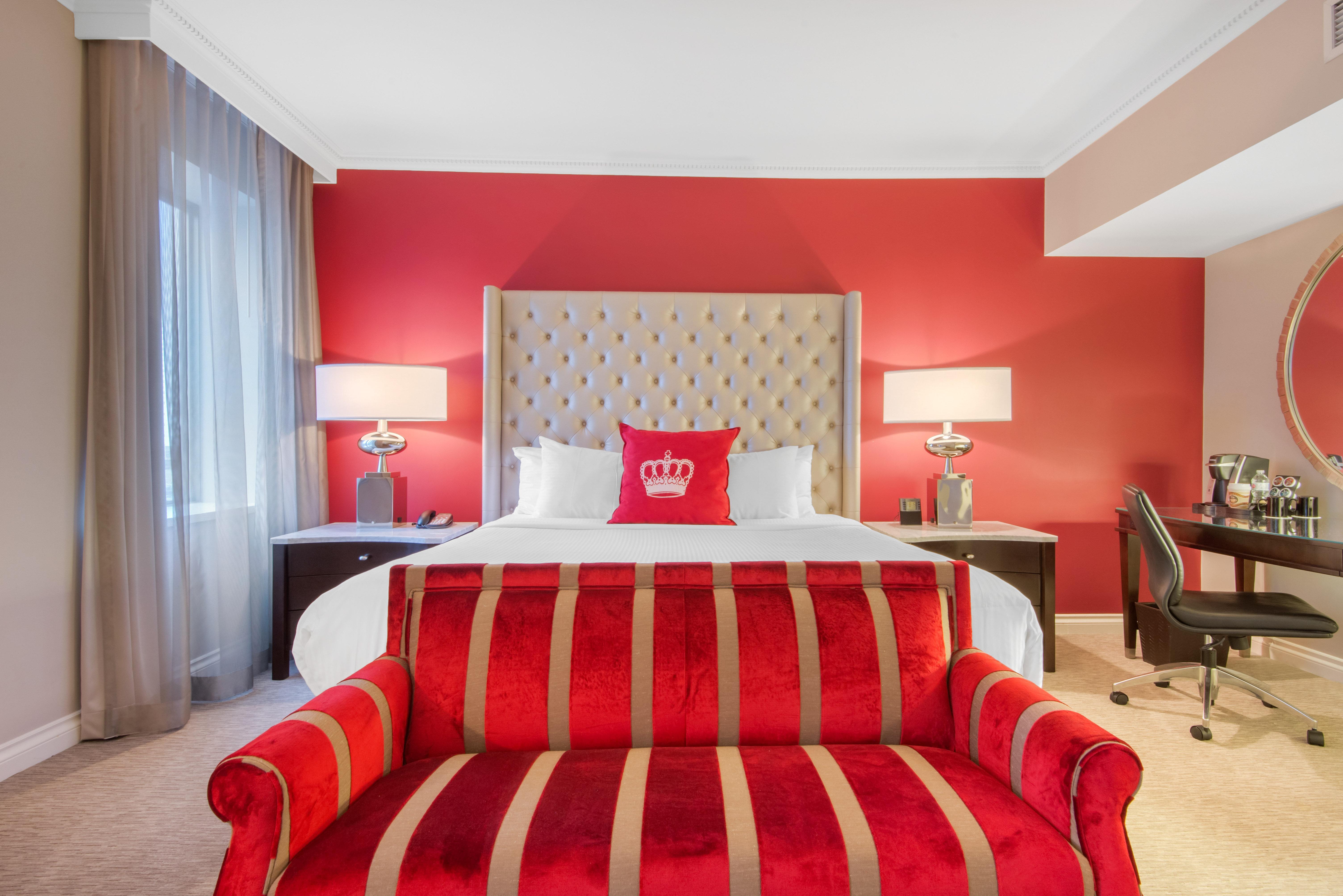 Premier Room 1 King Bed