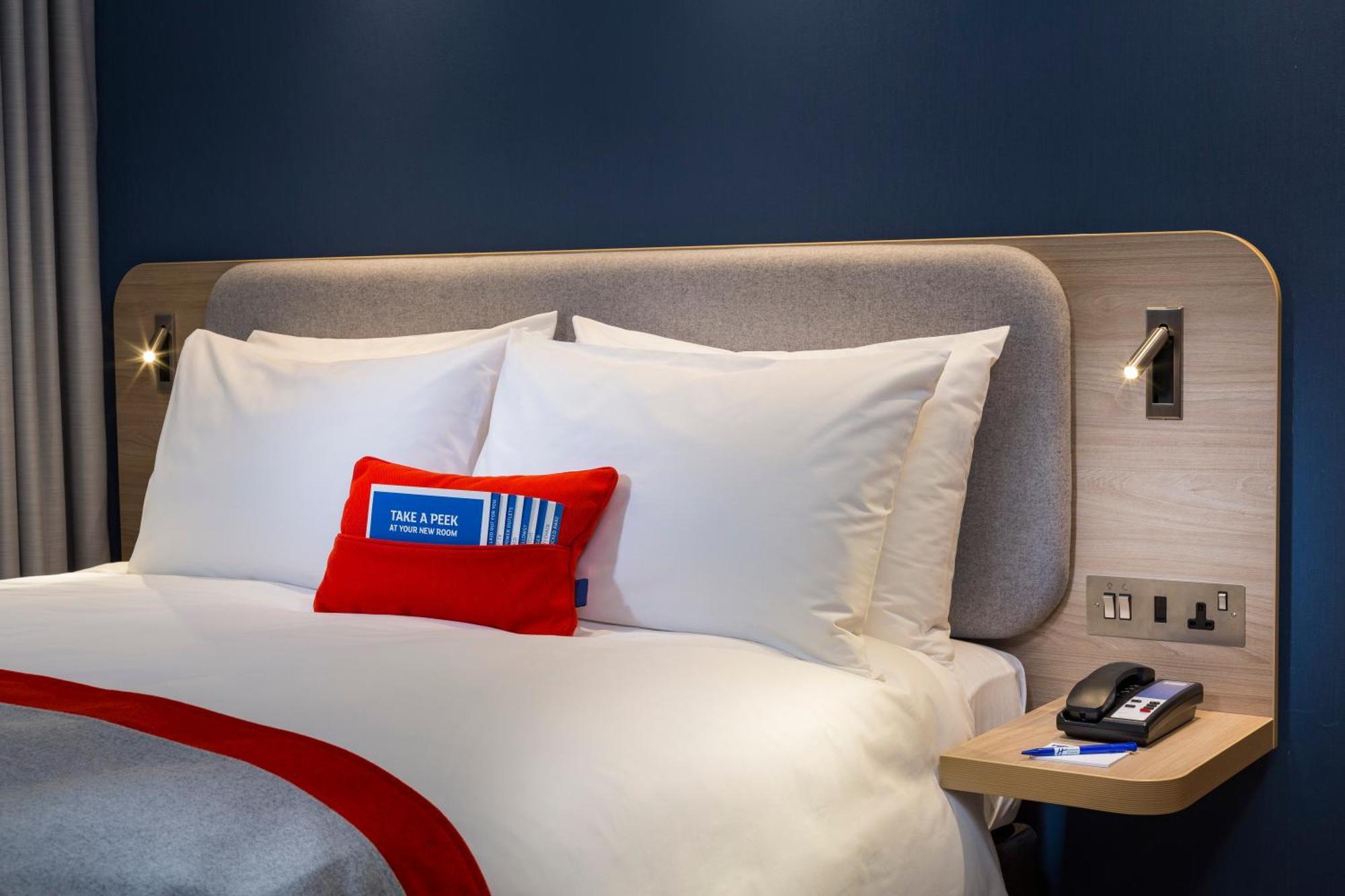 Standard Double Room with Free Hot Breakfast