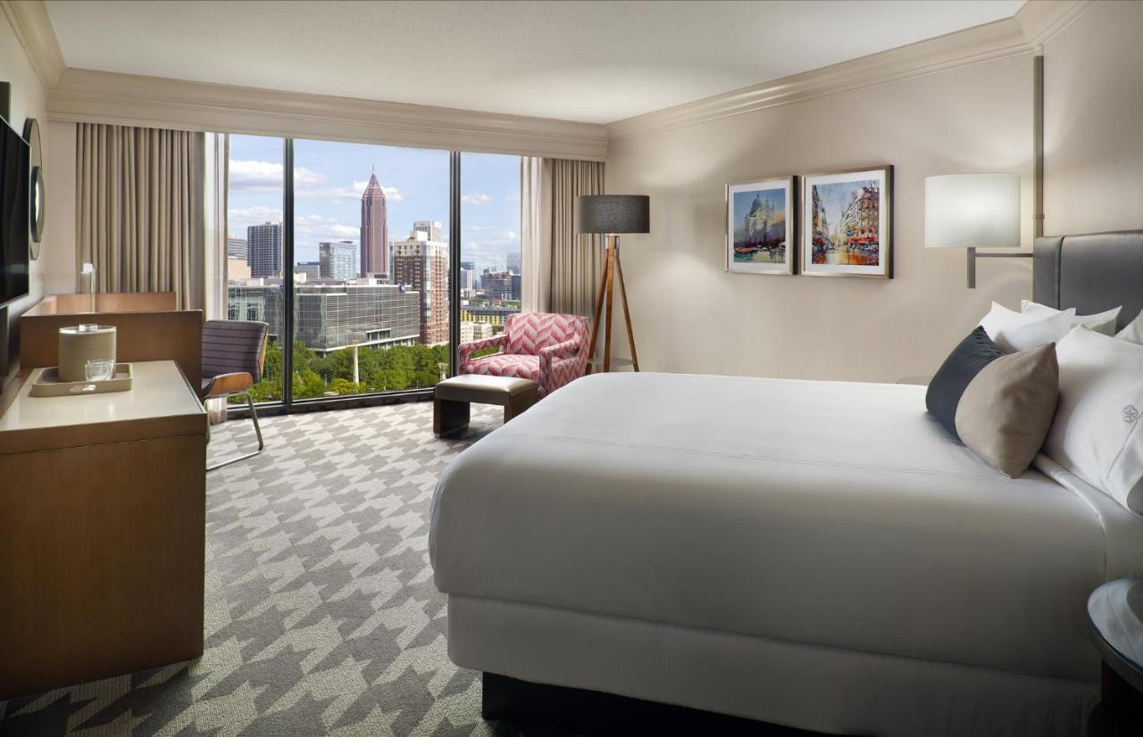 ADA Deluxe Room 1 King Bed