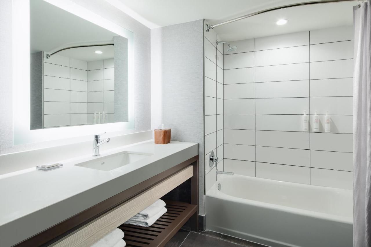 Queen Room Two Queen Beds Roll Shower Mobility Accessible