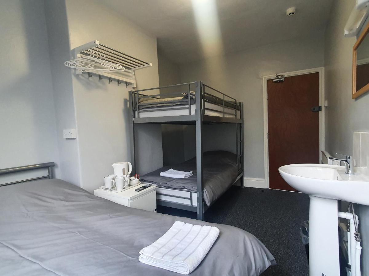 Family Room,1542518053:JPEG