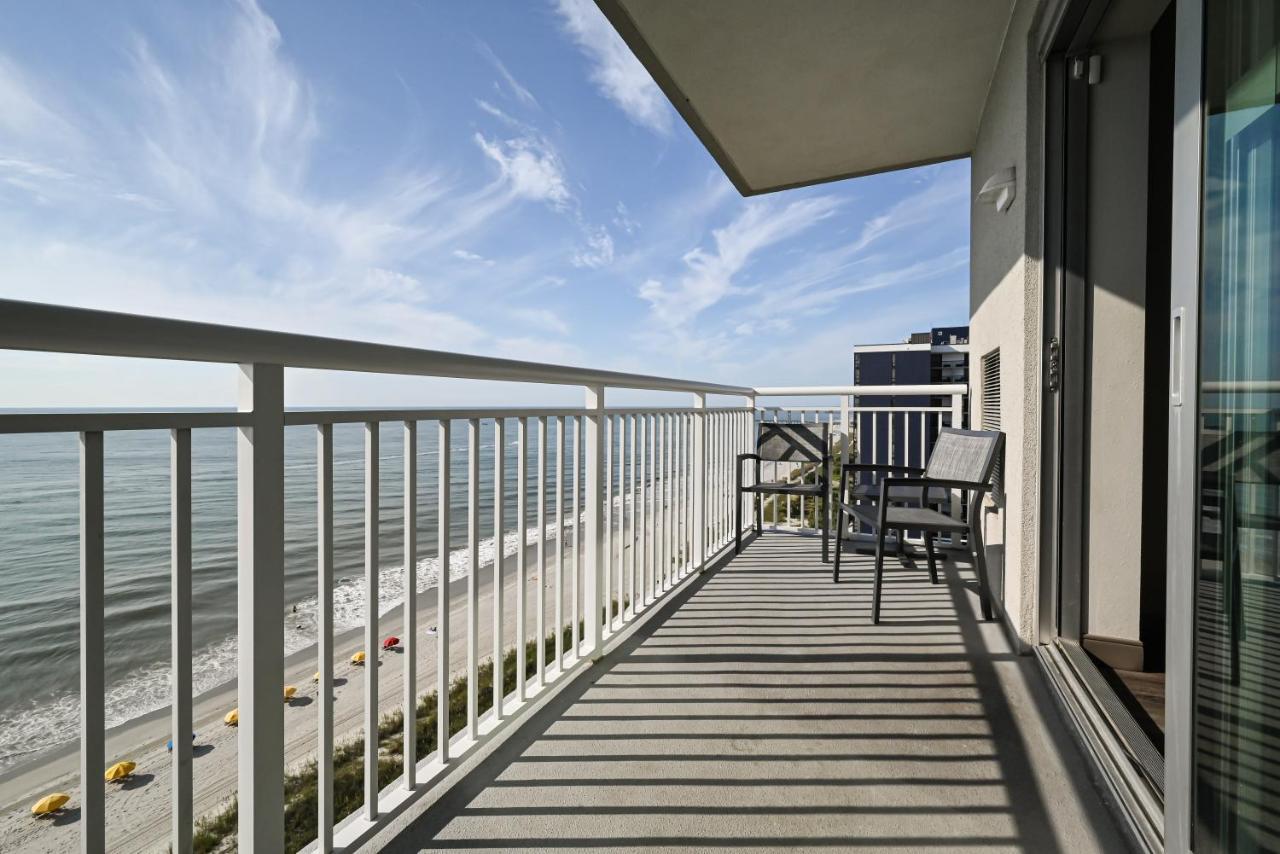 Oceanfront Studio Suite Two Queen Beds Sofa Bed Balcony