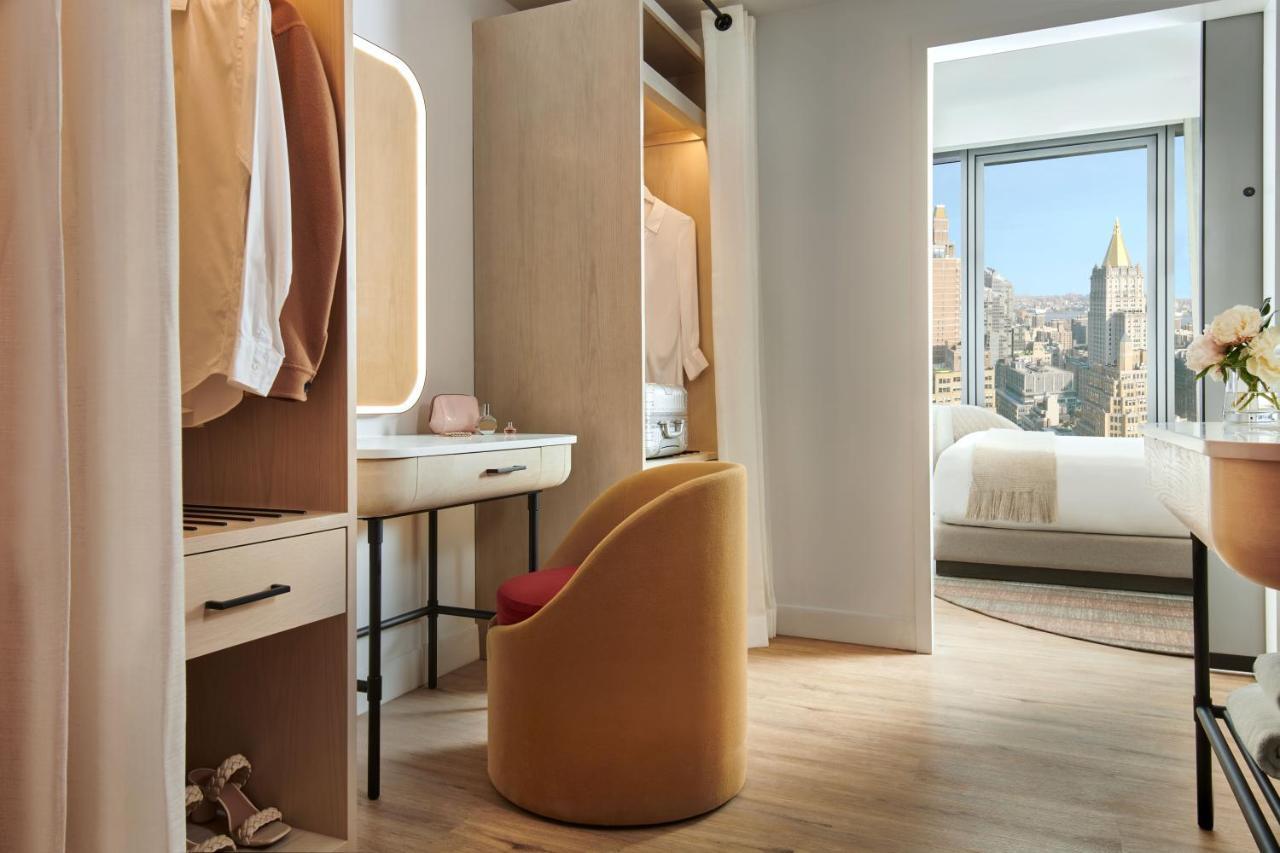 Sky Chamber 2 Double Beds City View ADA
