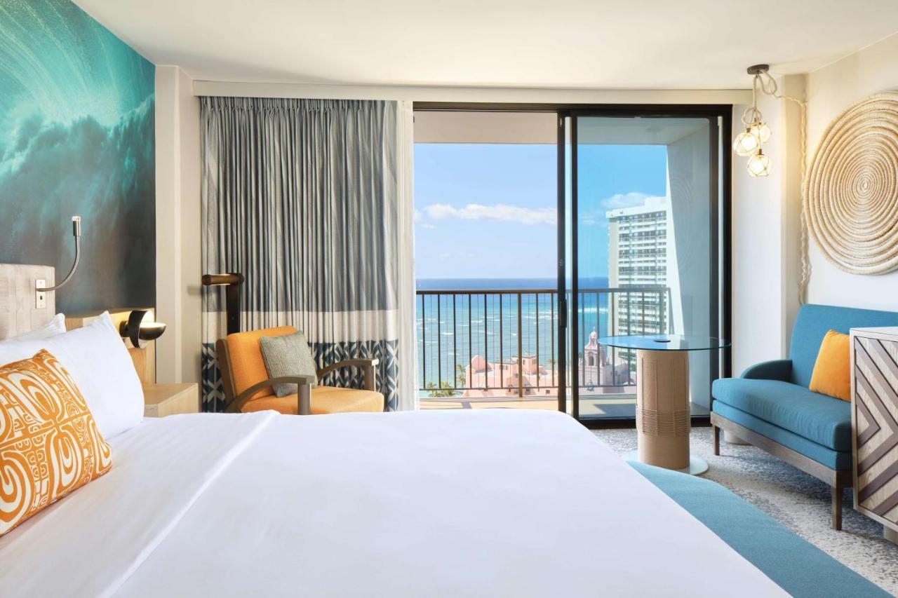 Deluxe Ocean View 1 King Bed