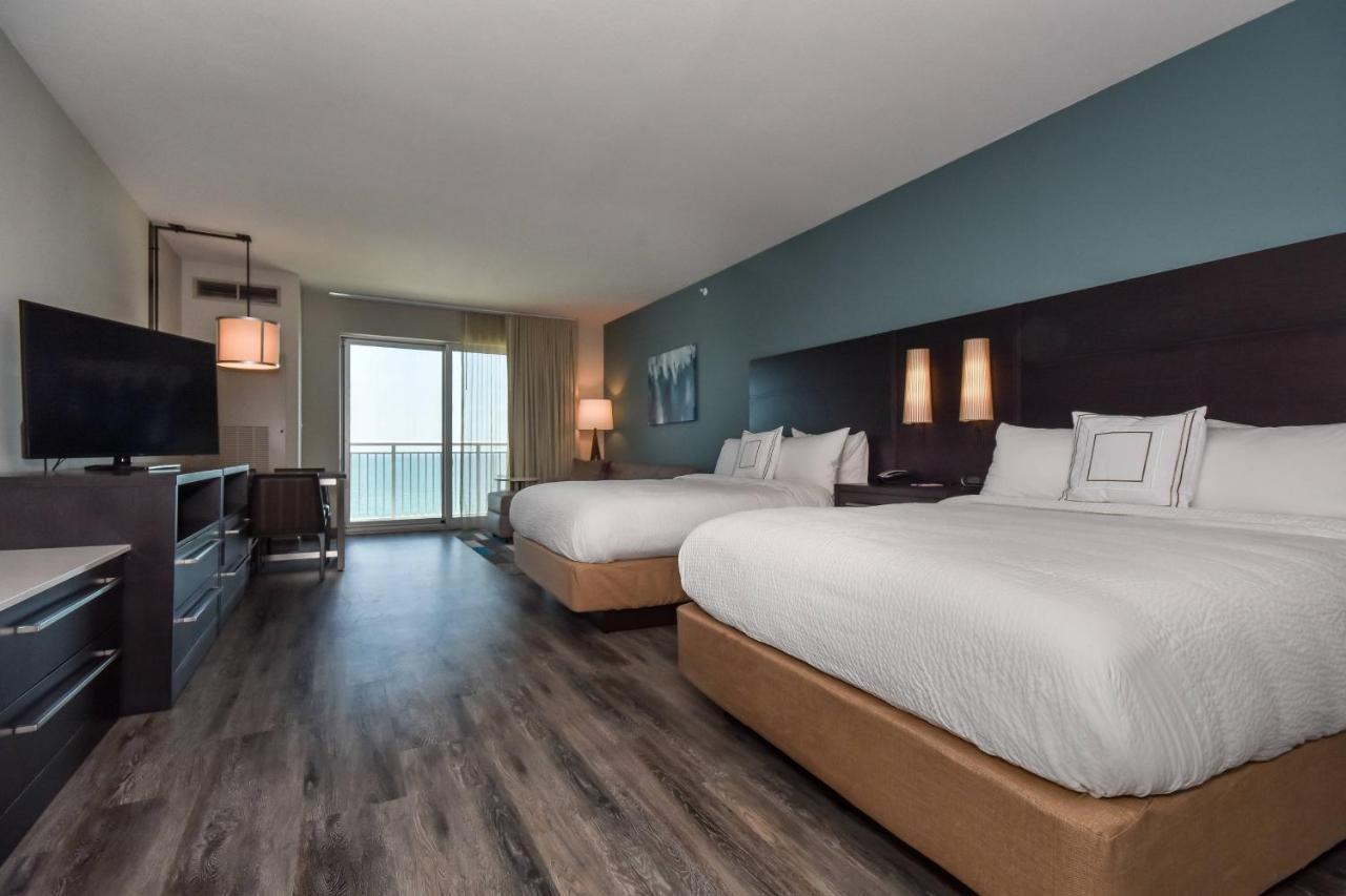 Oceanfront Studio Suite Two Queen Beds Sofa Bed Balcony