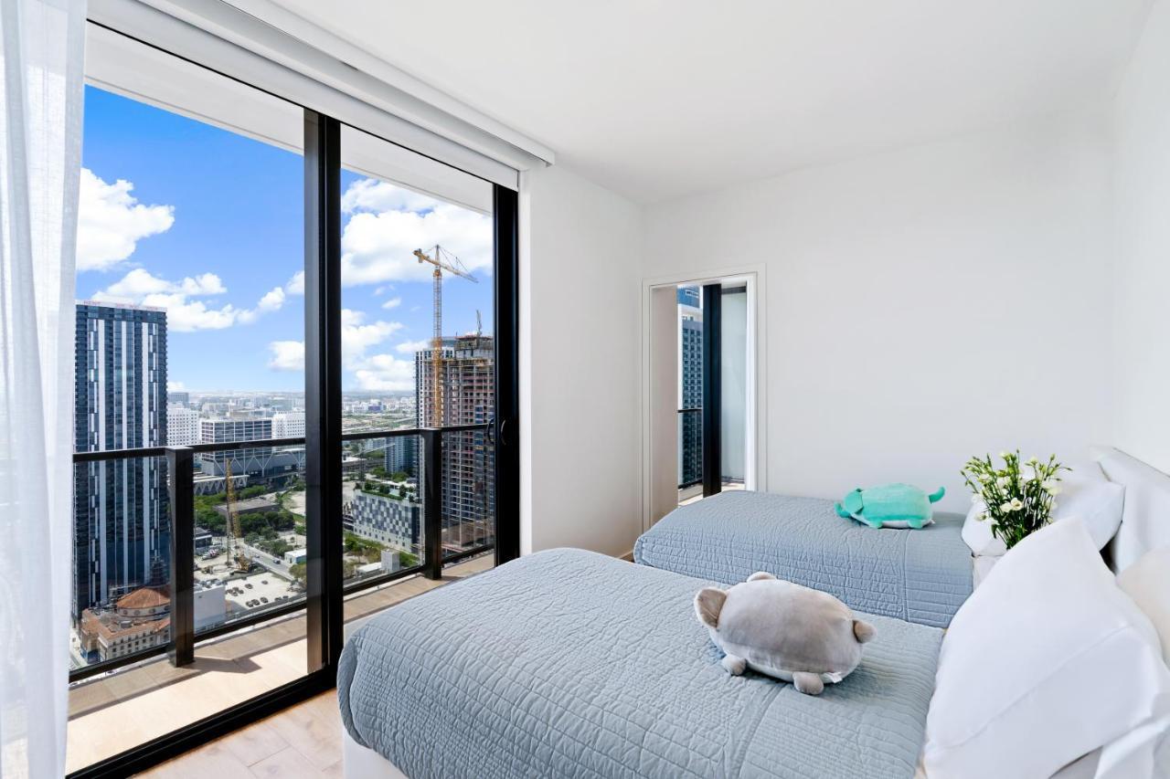 City View Three Bedroom Suite King or Queen or Two Twins ADA