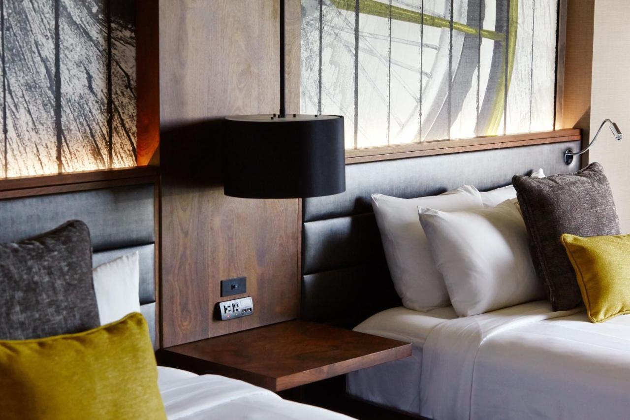 M Club Level Guest Room with Two Queen Beds - High Floor