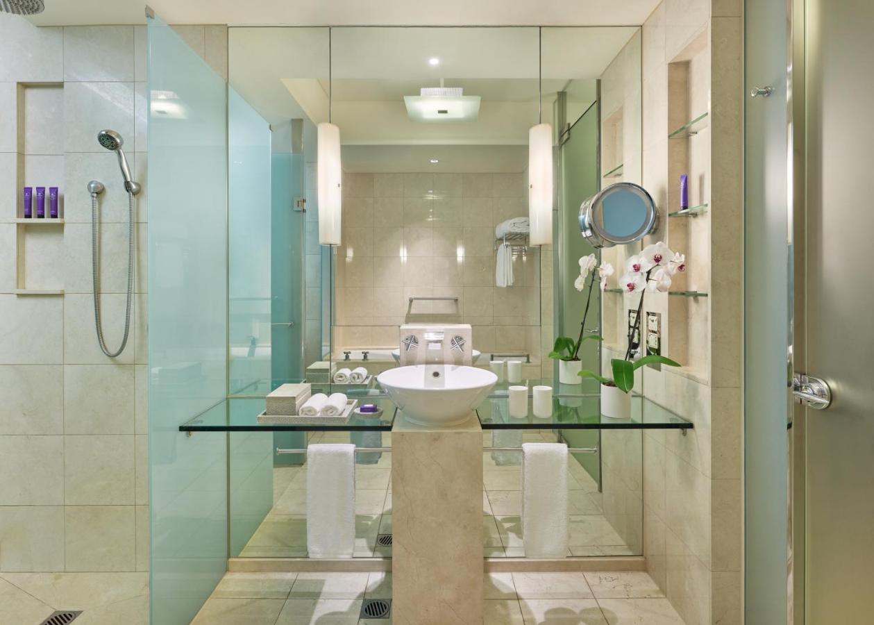 Executive Deluxe Twin Room - Club Access