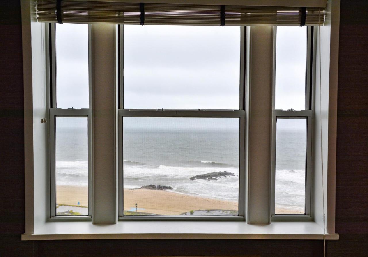 Deluxe King Room Ocean View