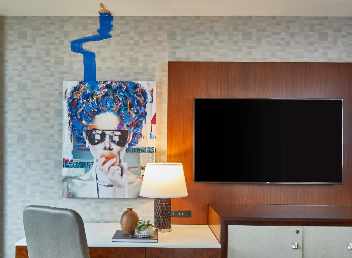 Queen Room Two Queen Beds City View