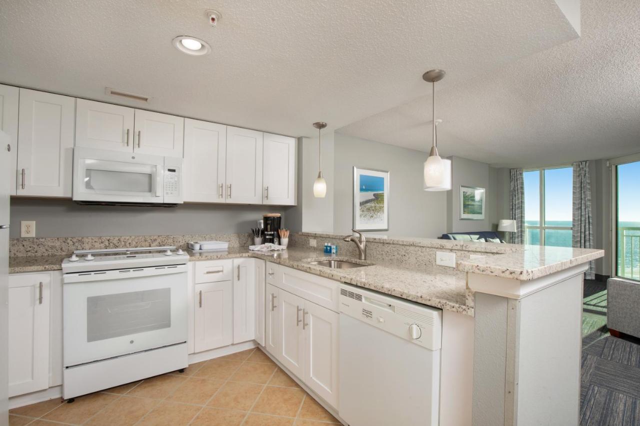 Two-Bedroom Suite Ocean Front