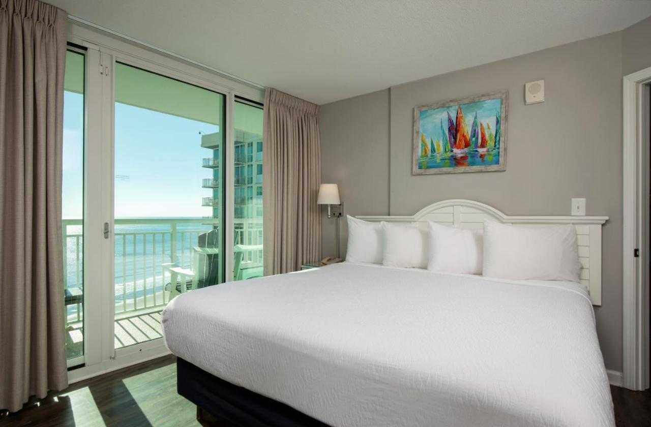 Three-Bedroom Suite Ocean Front
