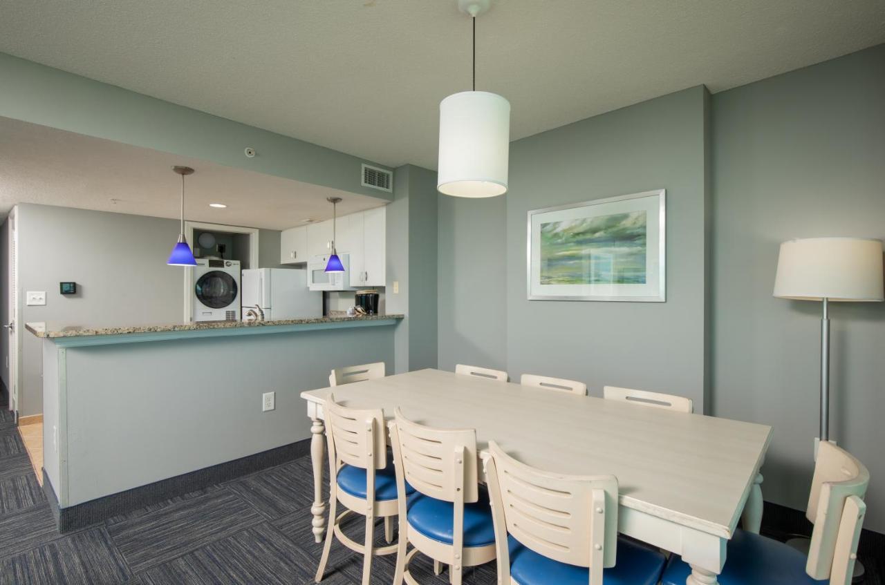 Corner Three-Bedroom Suite Ocean Front