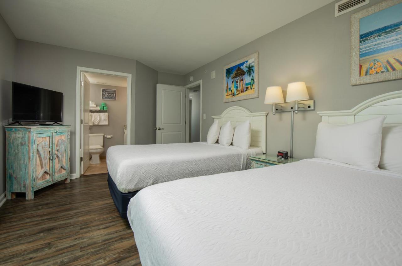 Three-Bedroom Suite Ocean Front