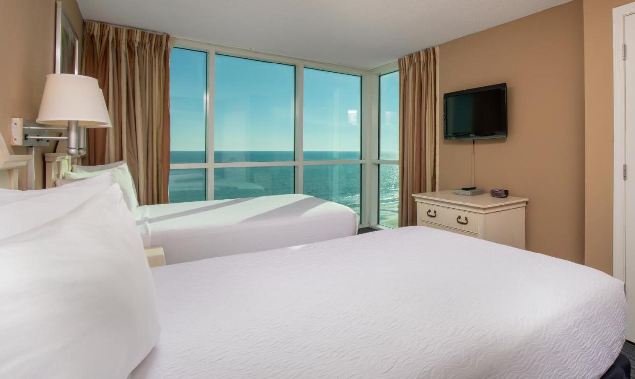 Corner Three-Bedroom Suite Ocean Front