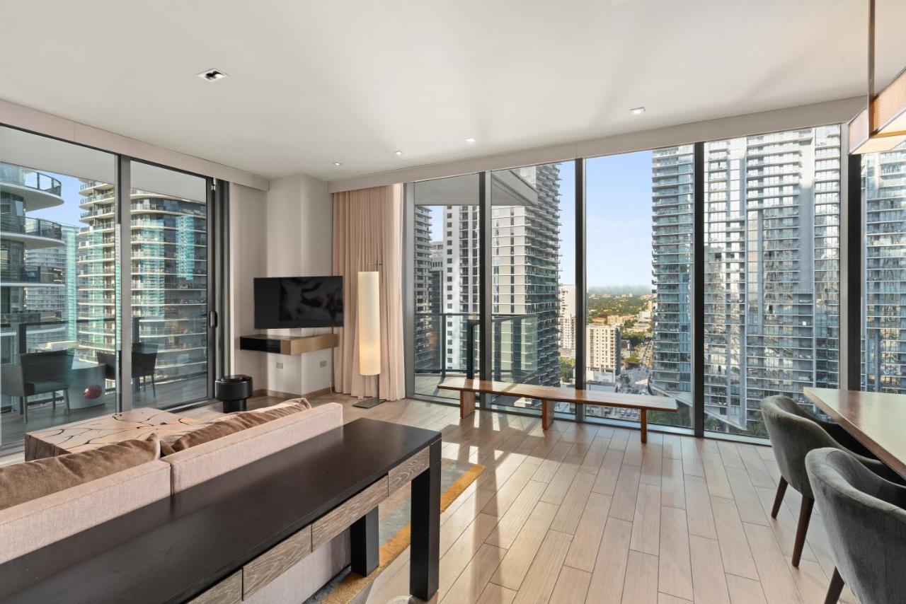 Two-Bedroom Corner Residence Suite