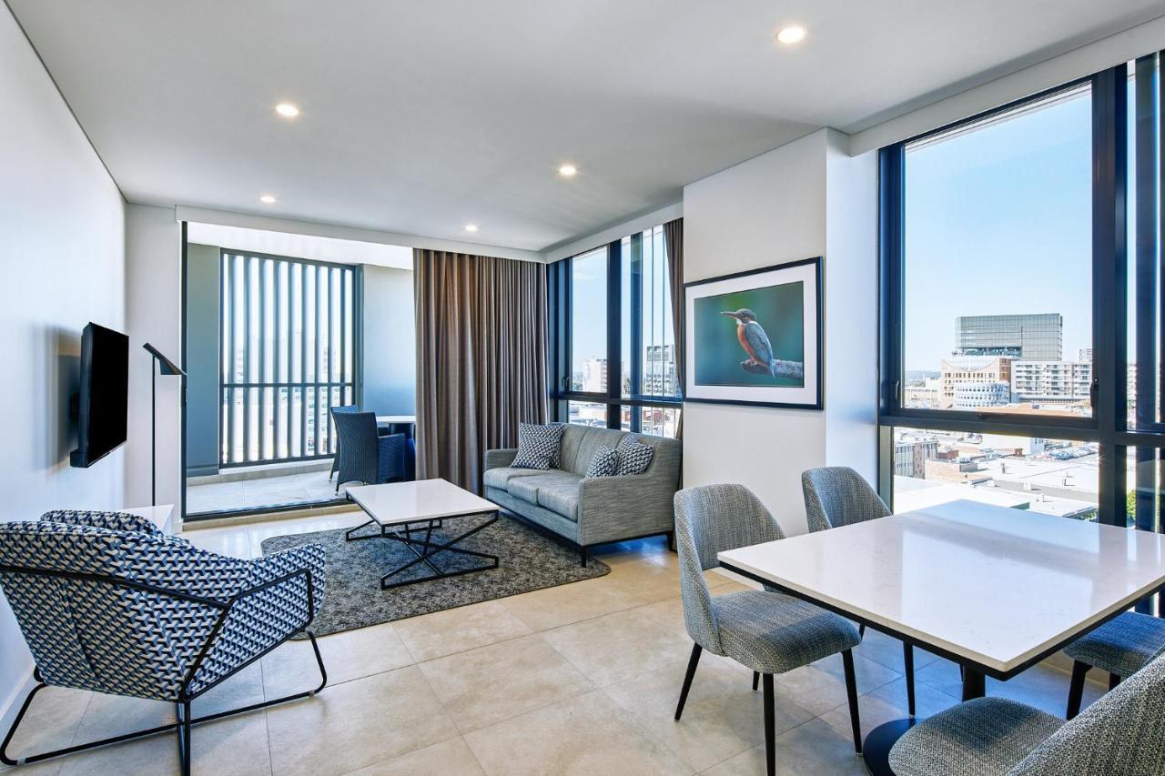 Two-Bedroom Balcony Suite,1528898305:JPEG