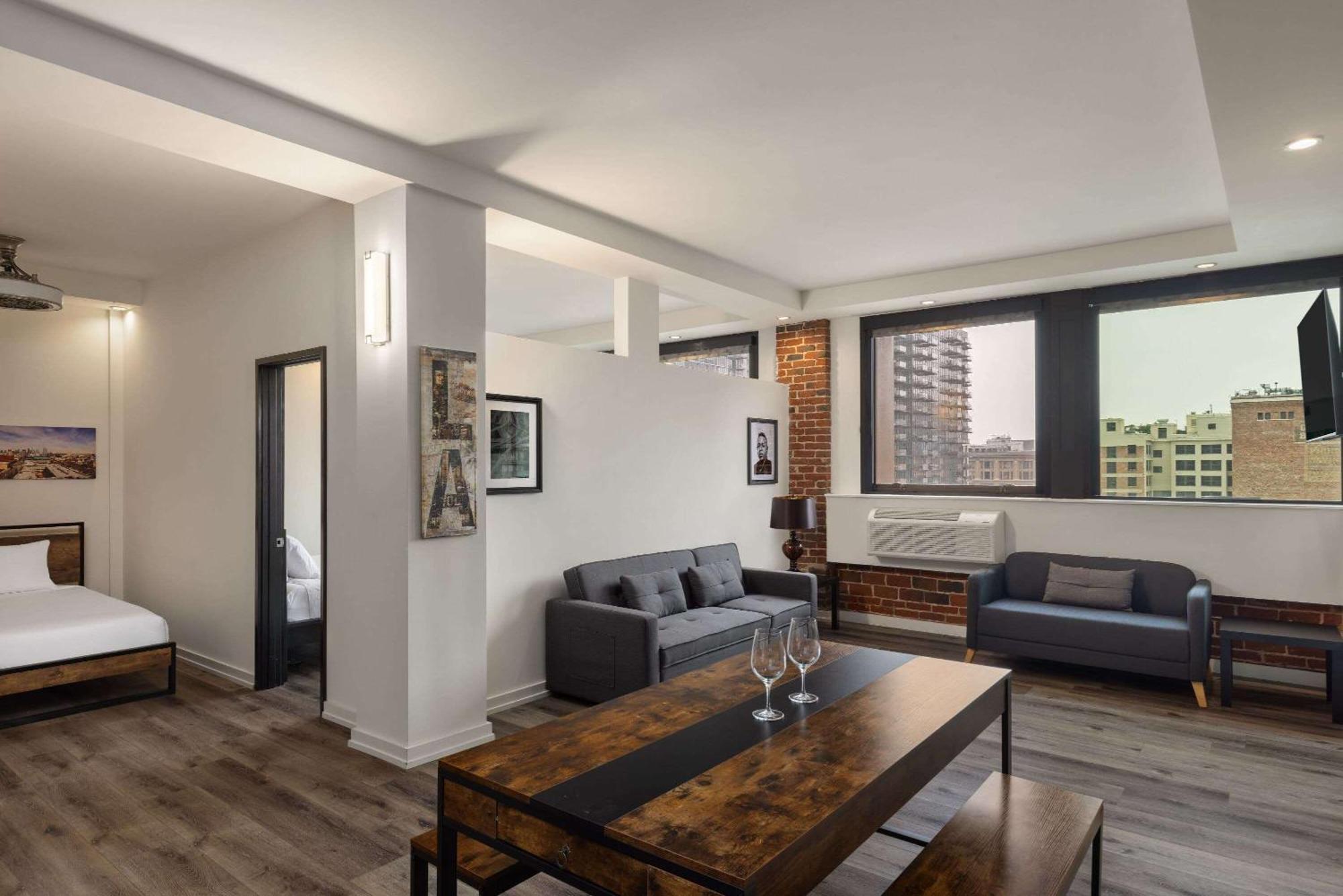 Two Bedroom Skyline Penthouse Suite Non-Smoking