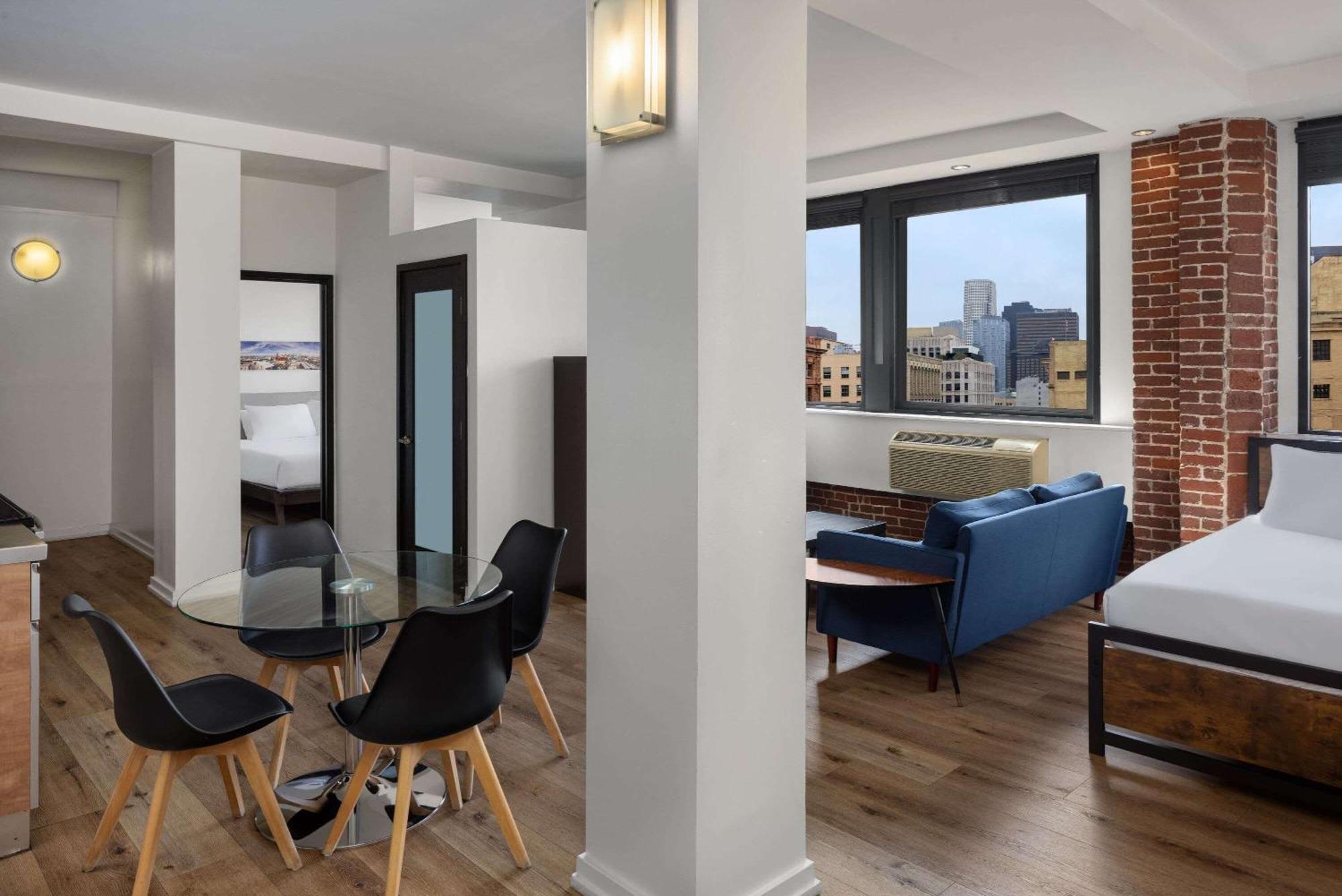 One-Bedroom Suite One King One Queen Bed Non-Smoking
