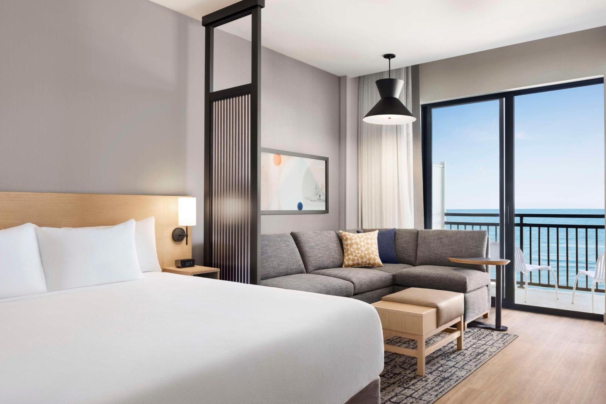 Oceanfront King Room Sofa Bed