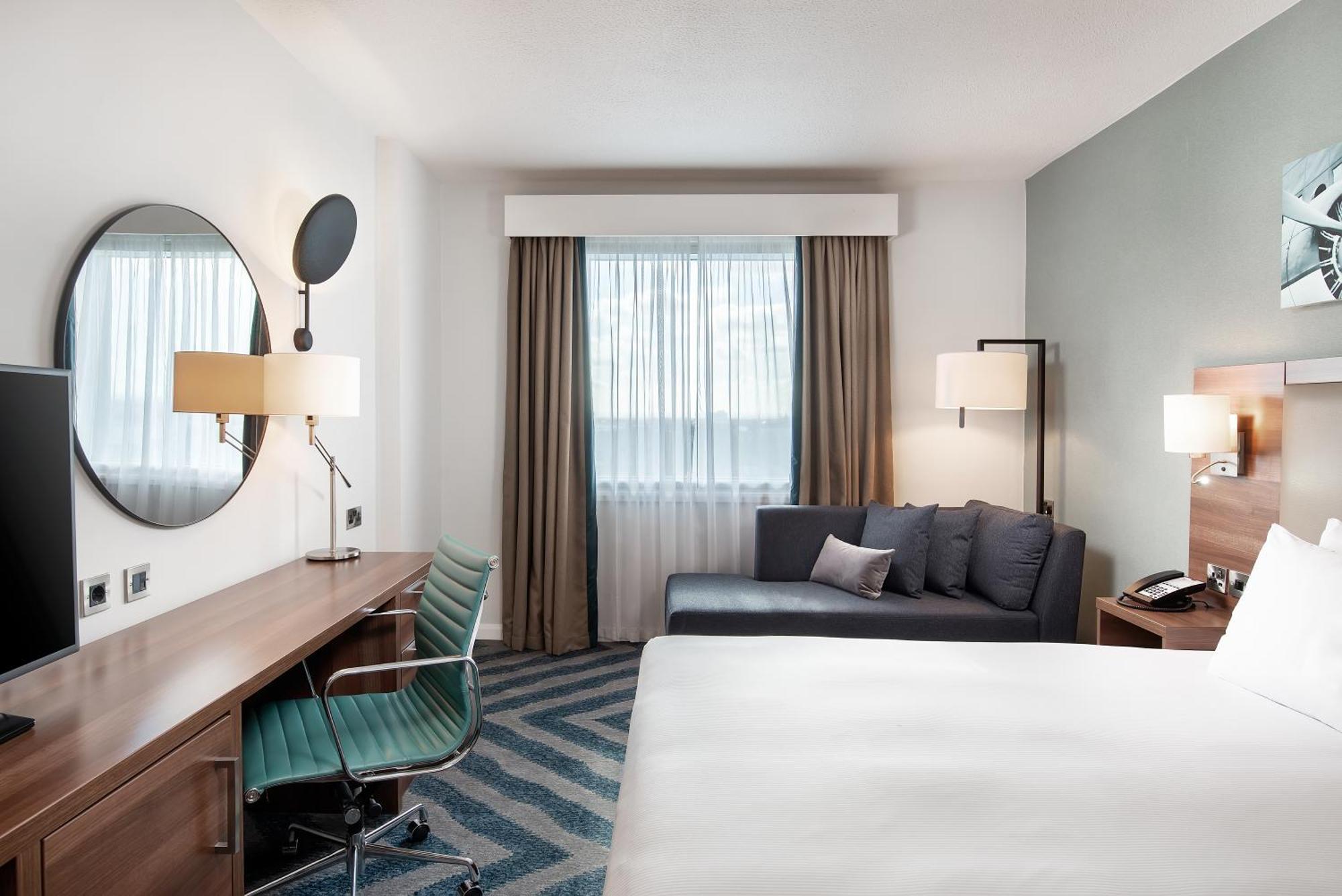 Deluxe King Room