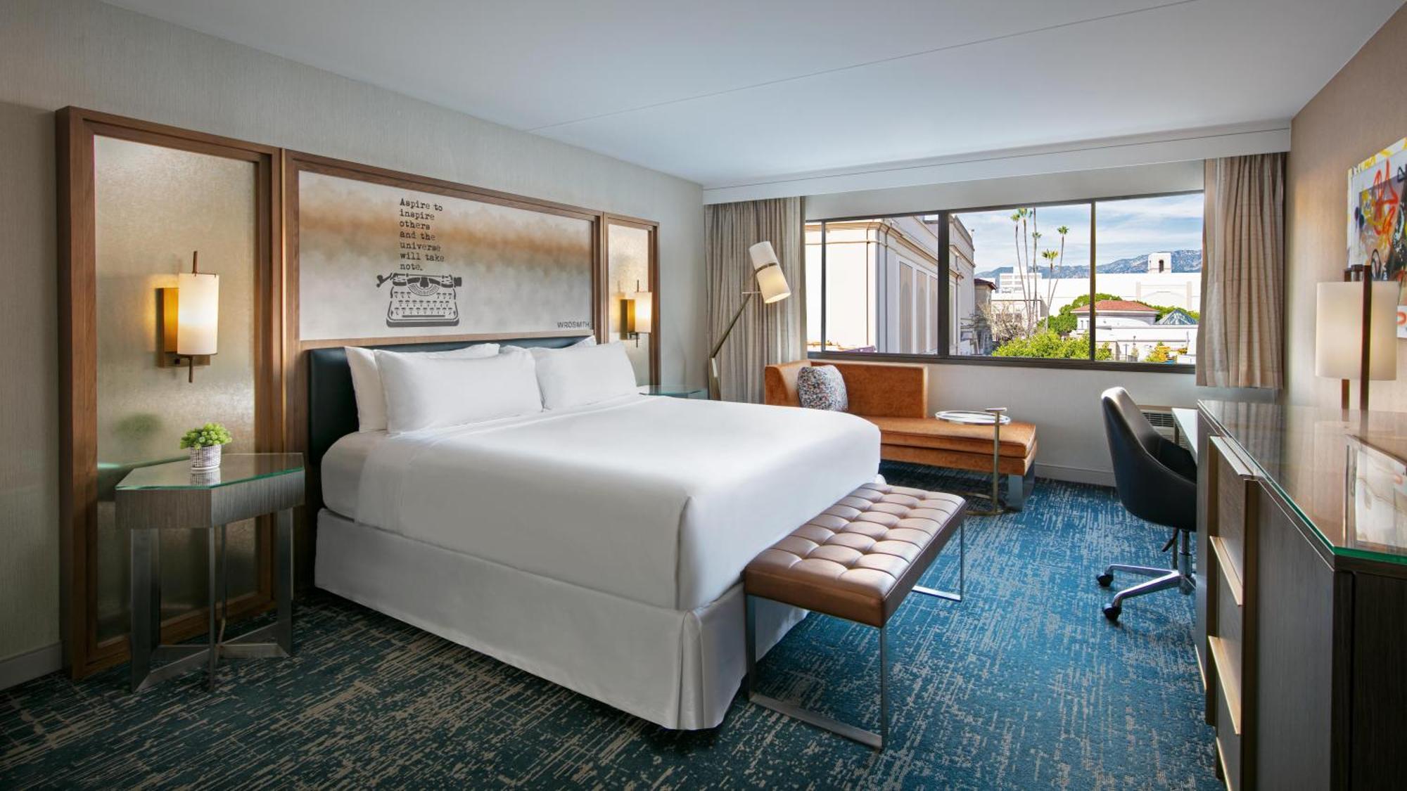 Deluxe King Room,1709883260:JPEG