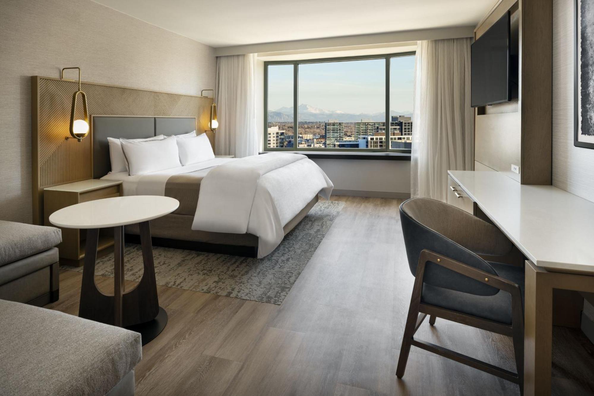 Tabor Suite 1 Bedroom Suite 1 King