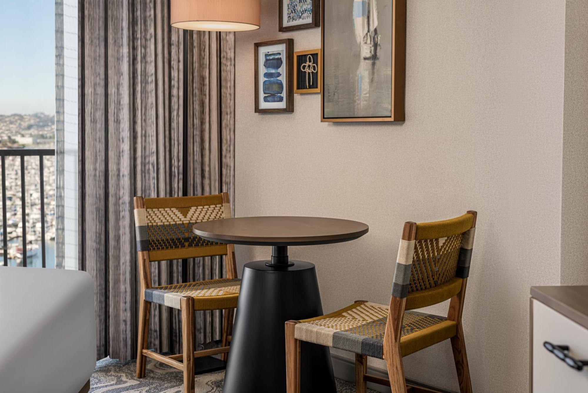 2 Double Beds Marina Tower Executive Guest Room