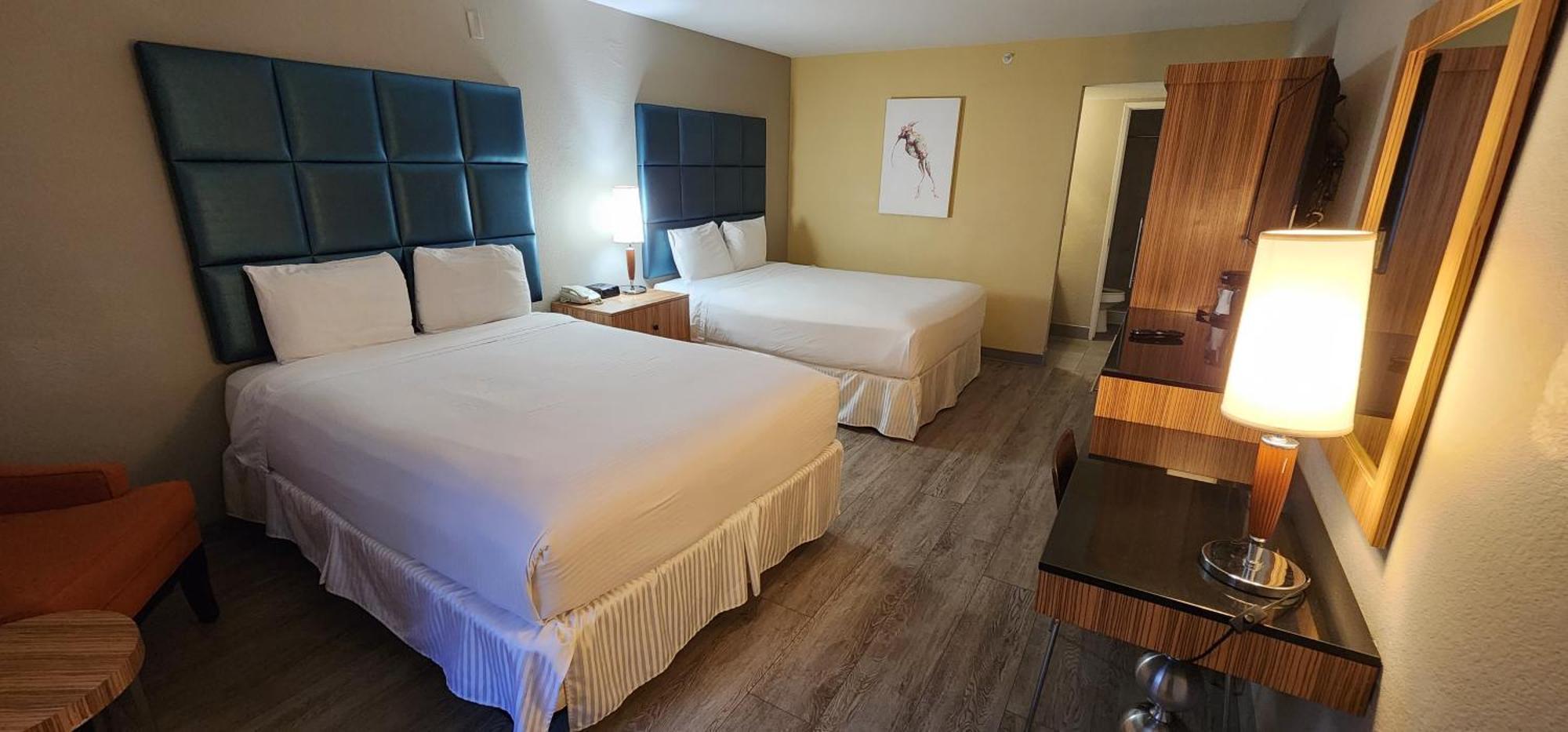 Superior Queen Room with Two Queen Beds,1234985105:JPEG