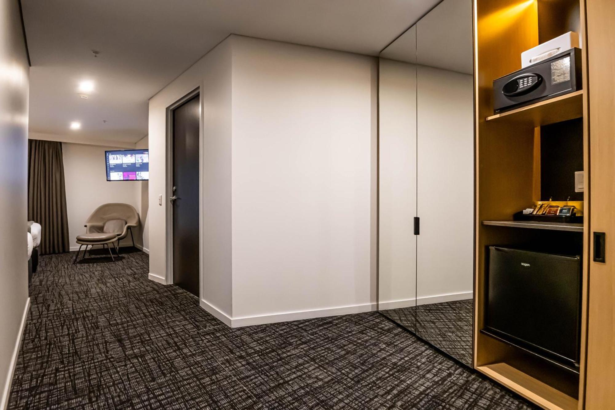 Accessible Queen Room,1540116202:JPEG