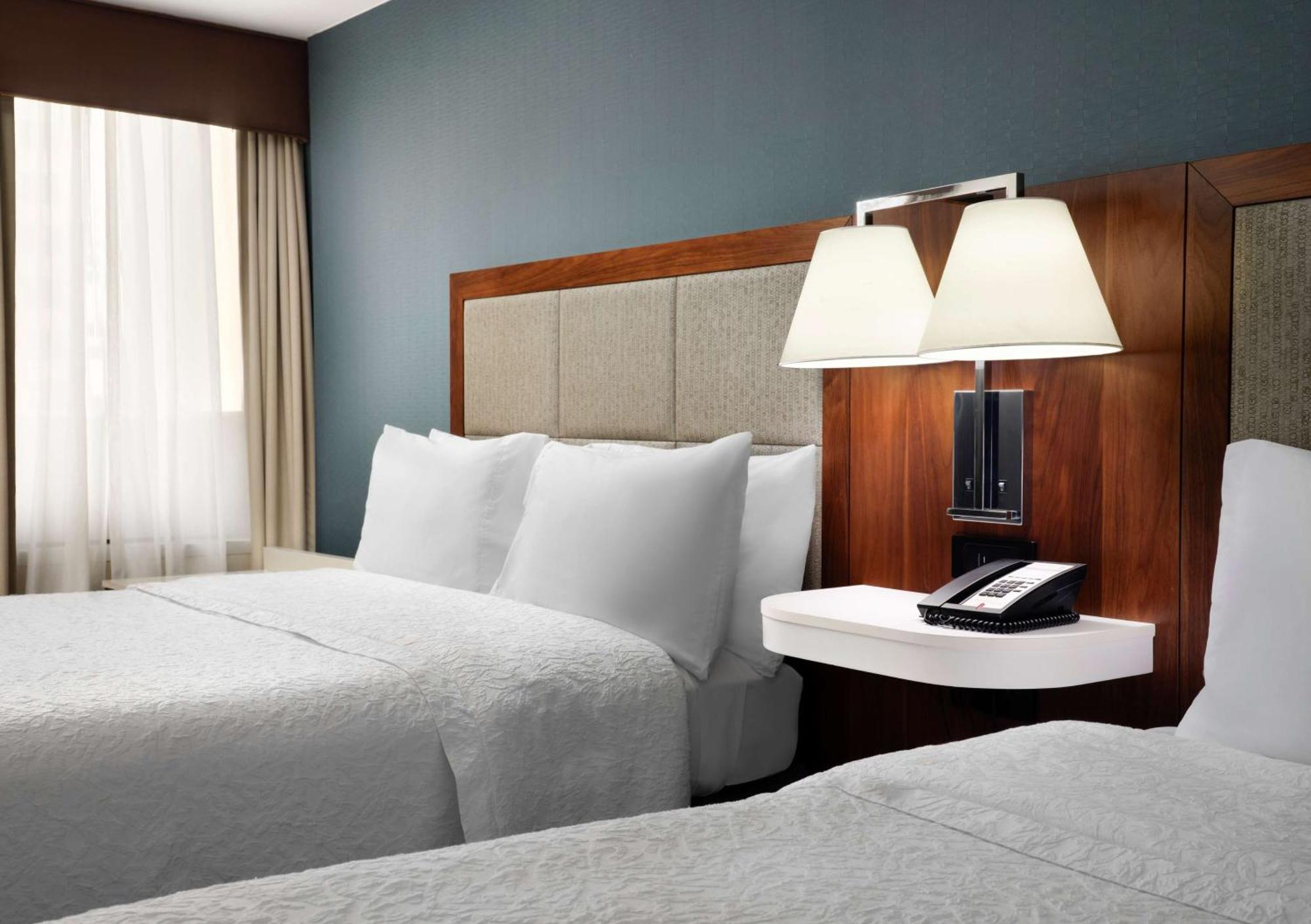 Two Queen Beds Room Disability Access Bathtub