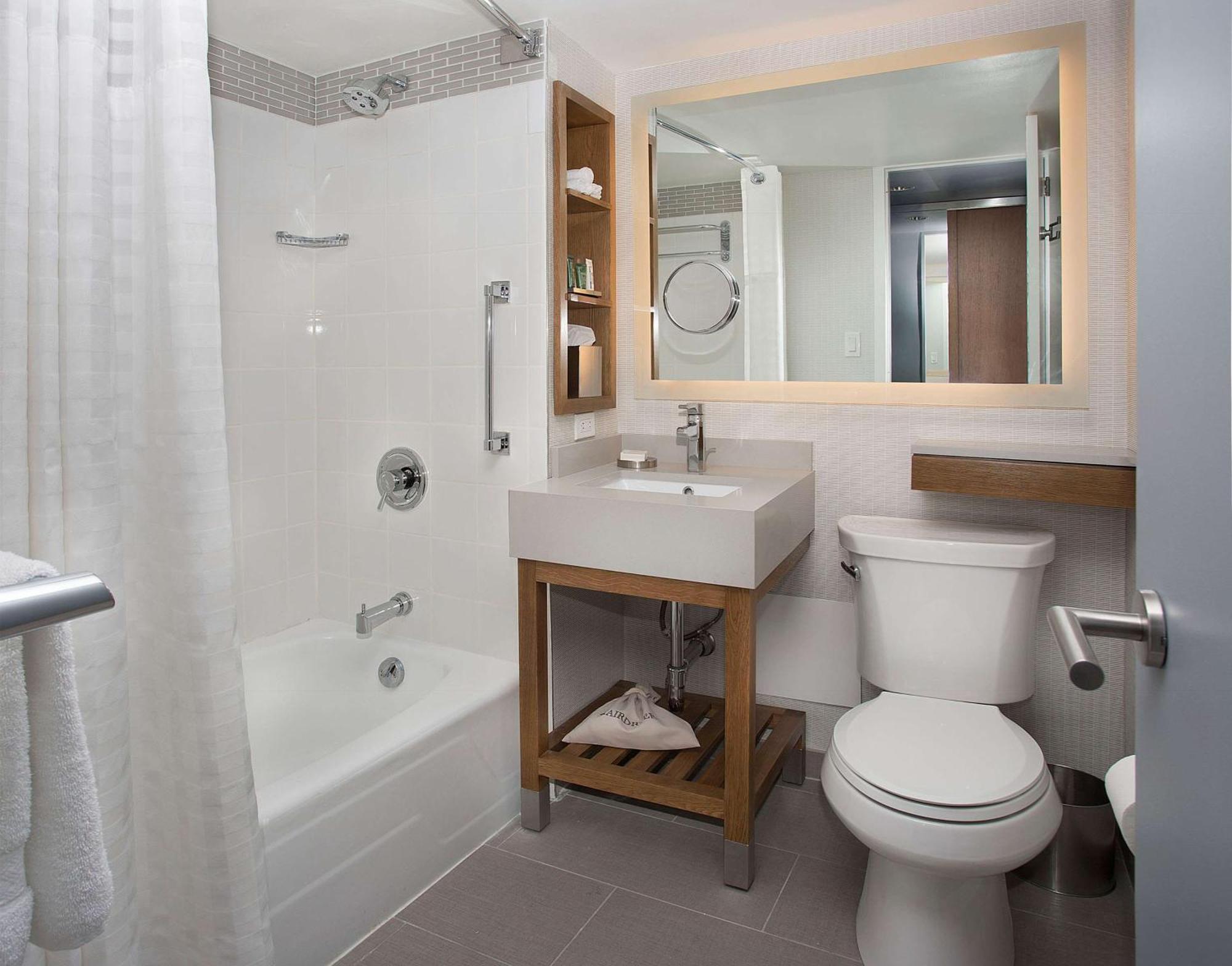 Family Suite Two Queen Beds