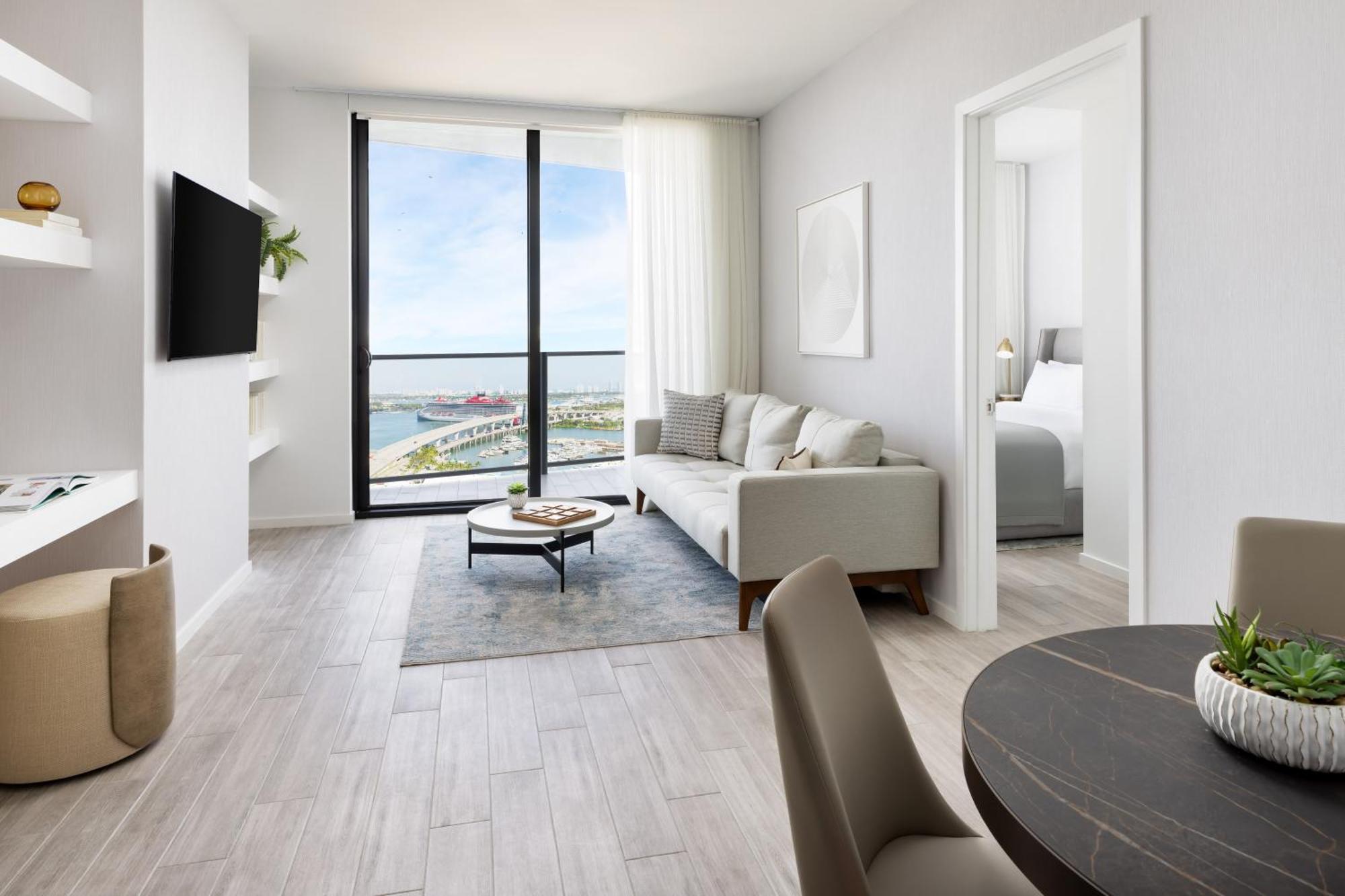 Bay View Three Bedroom Suite King or King or Queen