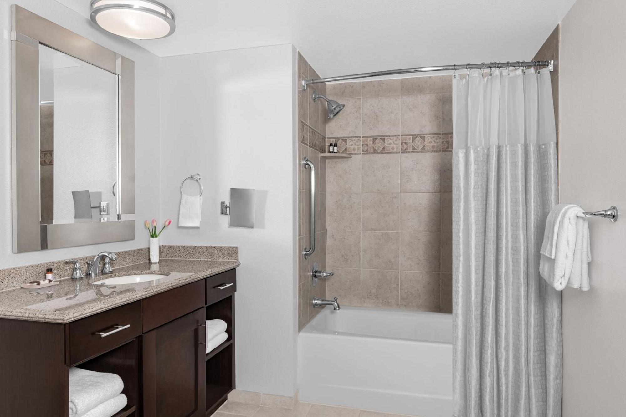 Three-Bedroom Villa Sofa Bed No Resort Fees