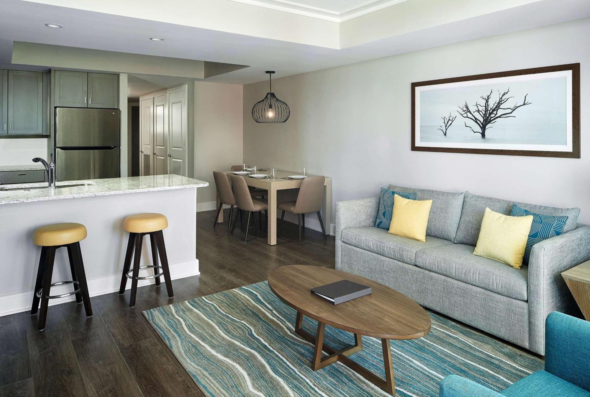 One-Bedroom Oceanfront King Suite Sofa Bed